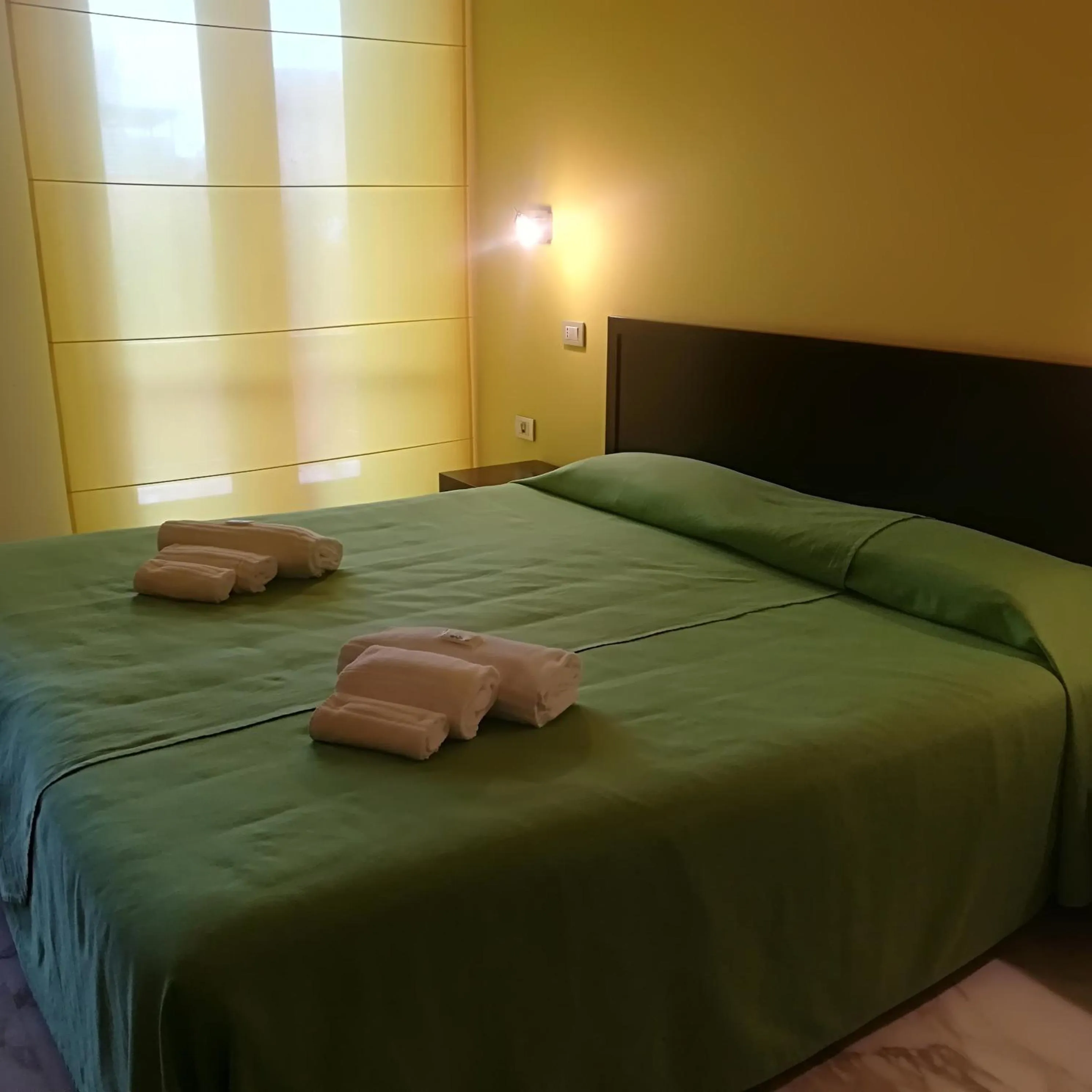 Bedroom, Bed in Hotel I Colori
