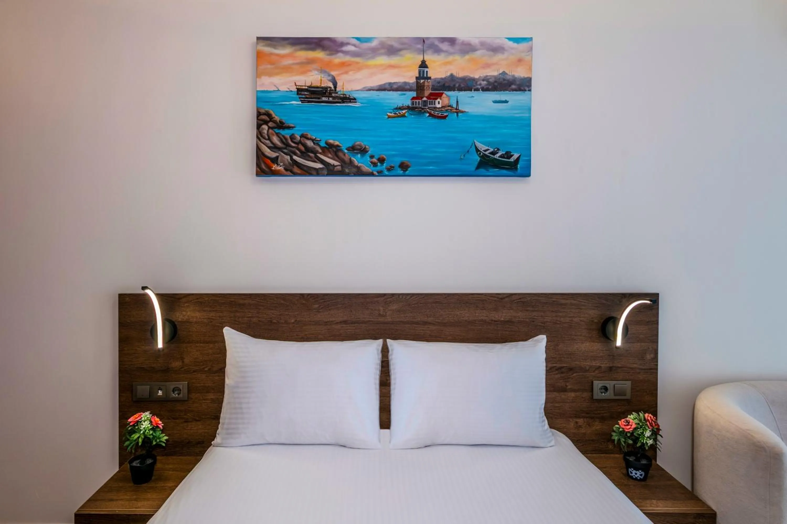 Bed in Airport Waves Hotel