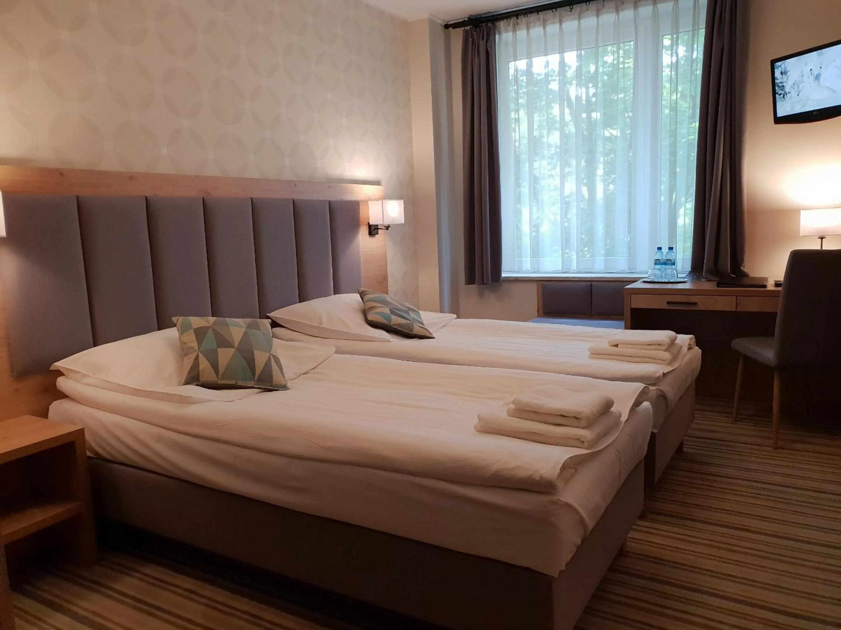 Toilet, Bed in Hotel Ossowski