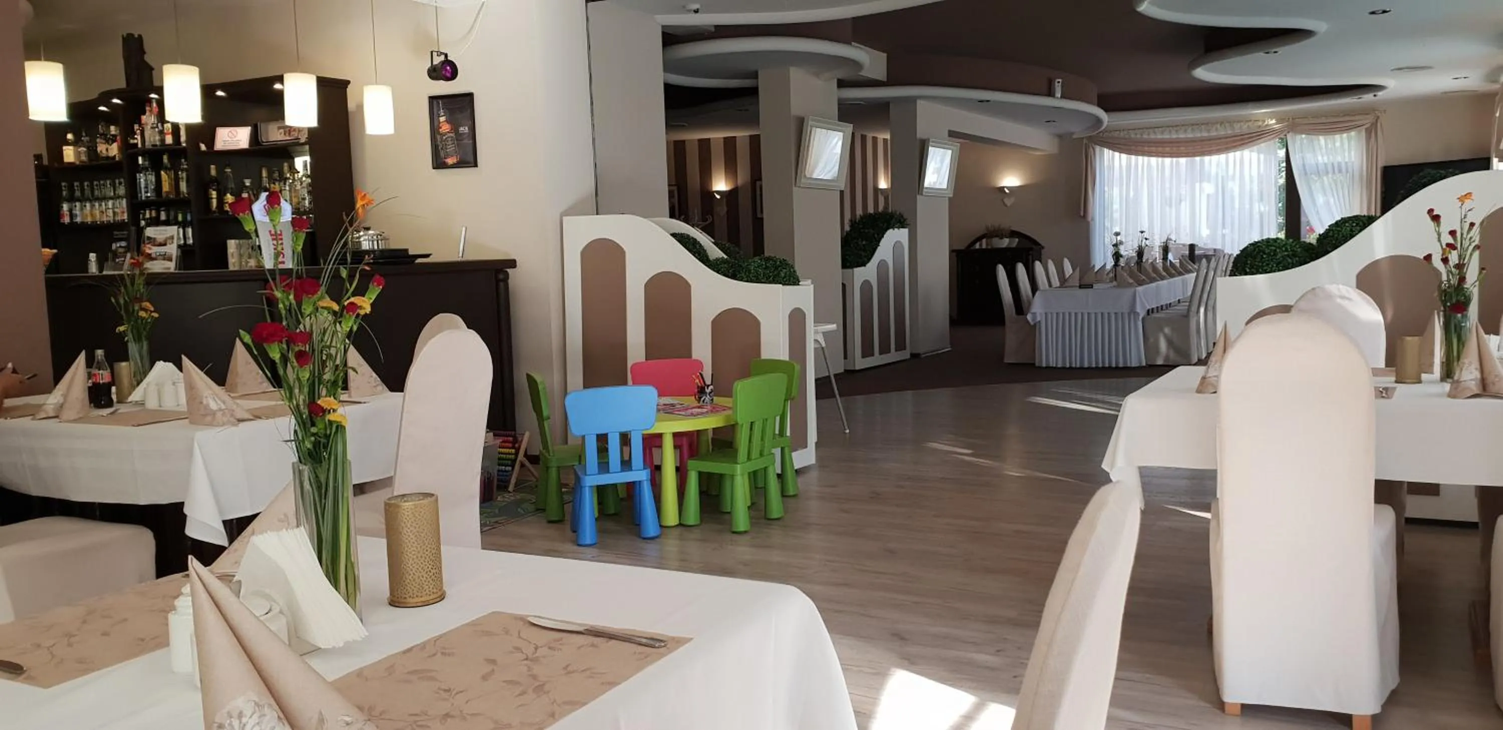 Restaurant/places to eat in Hotel Ossowski