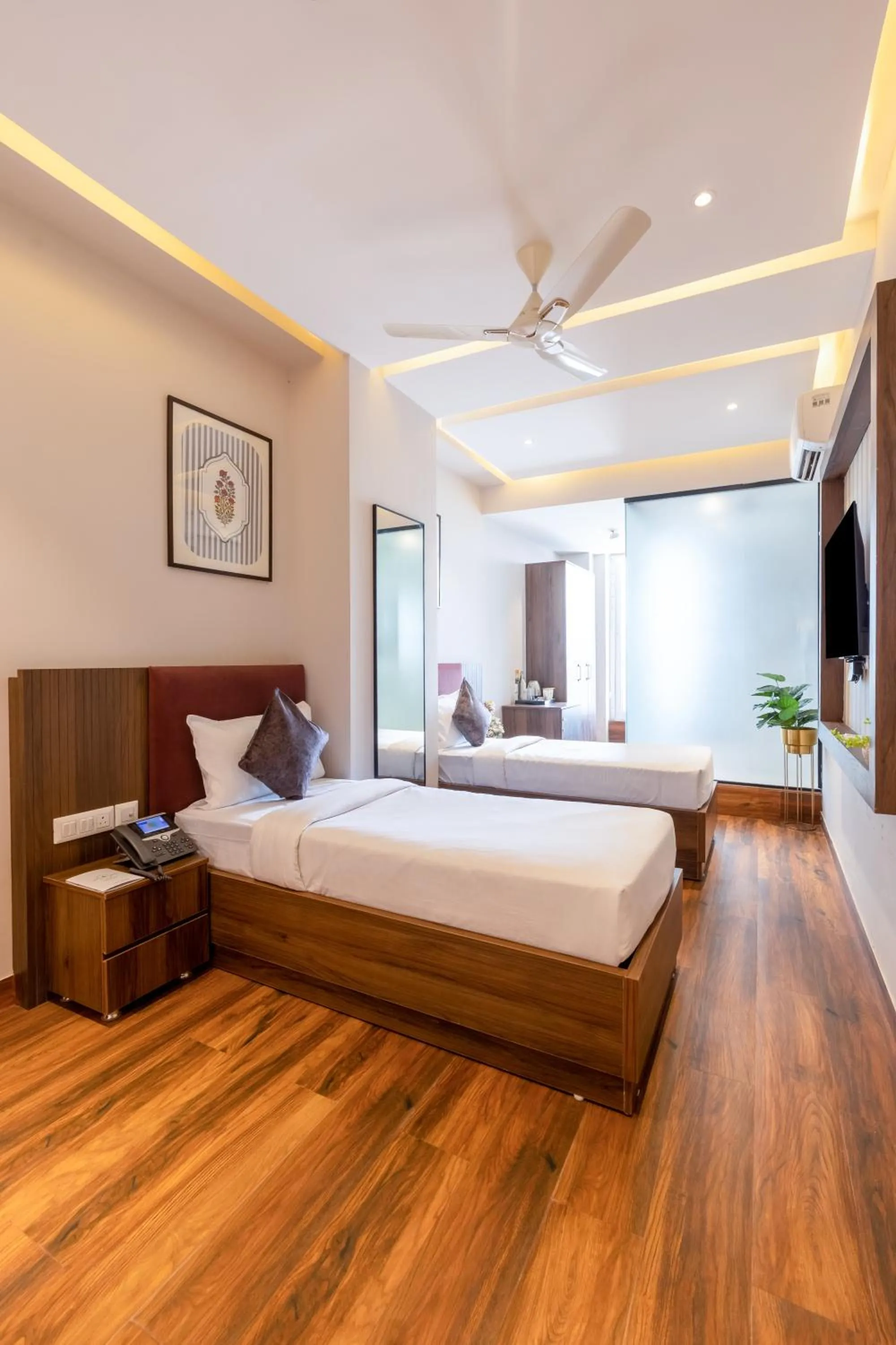 Deluxe Twin Room in Saltstayz Premier Suite Chandigarh Mohali