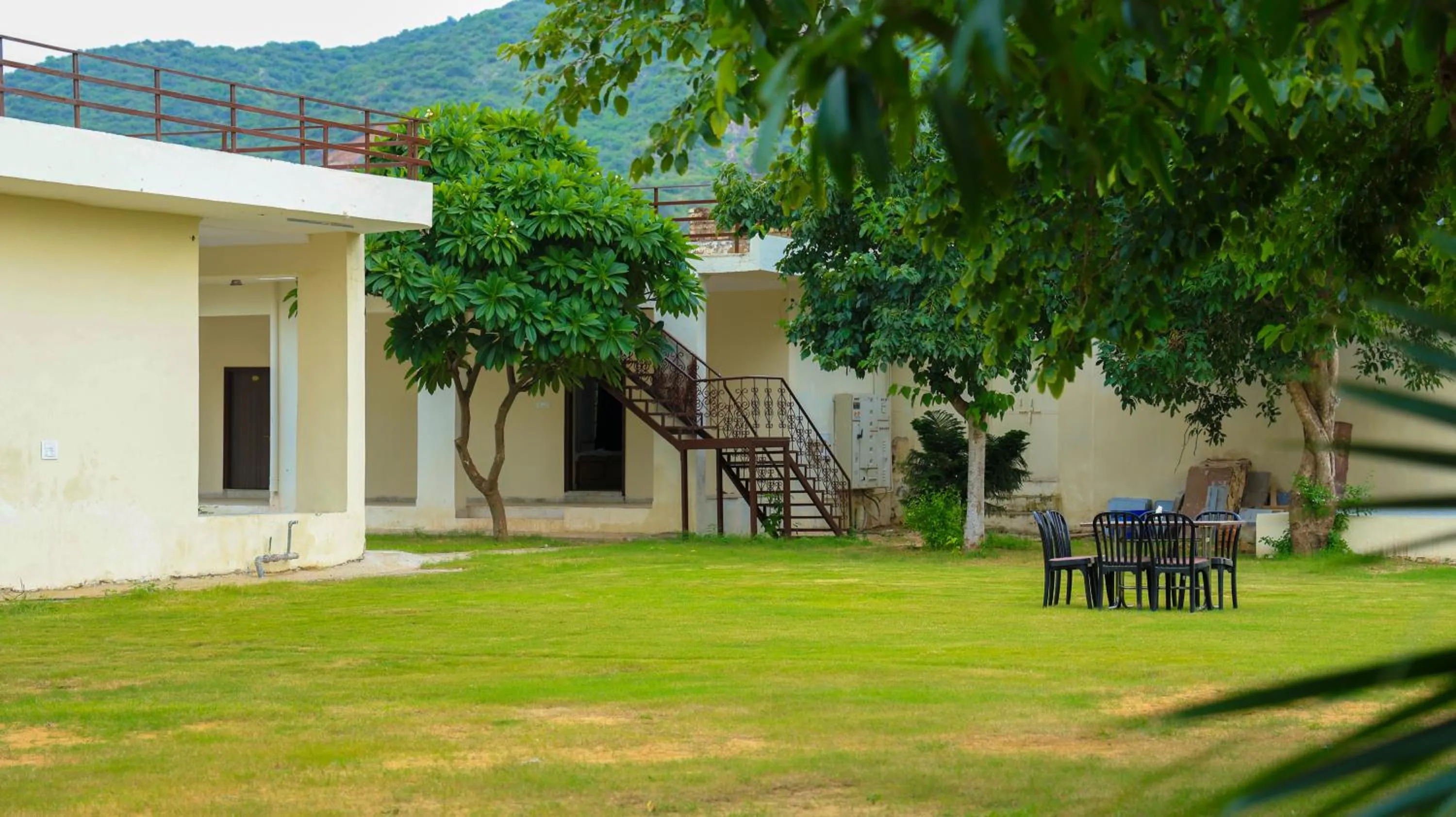 Garden in The Lala Hotel and Resort