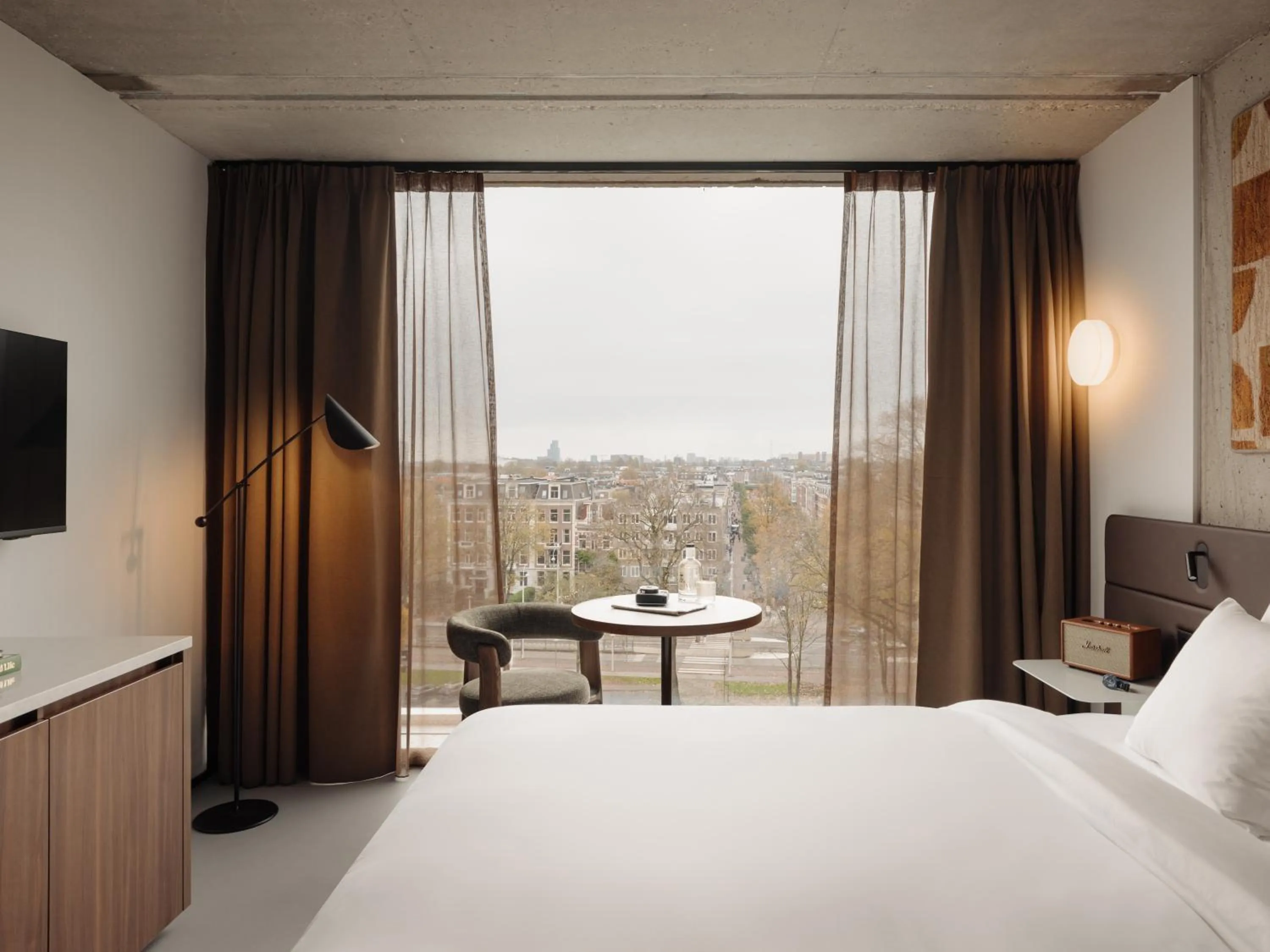 Bed in Hotel V Oosterpark