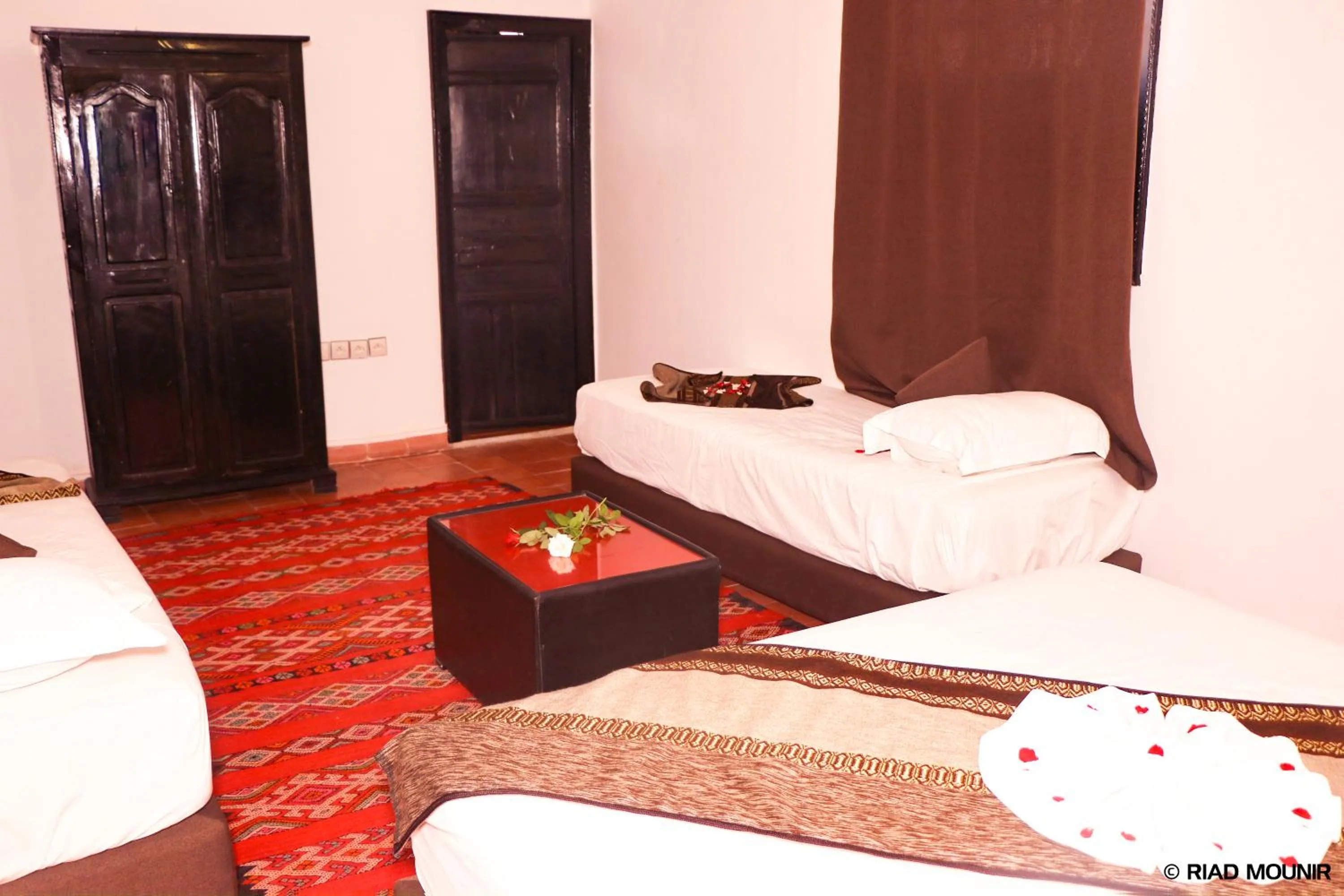 Bedroom, Bed in Riad Mounir