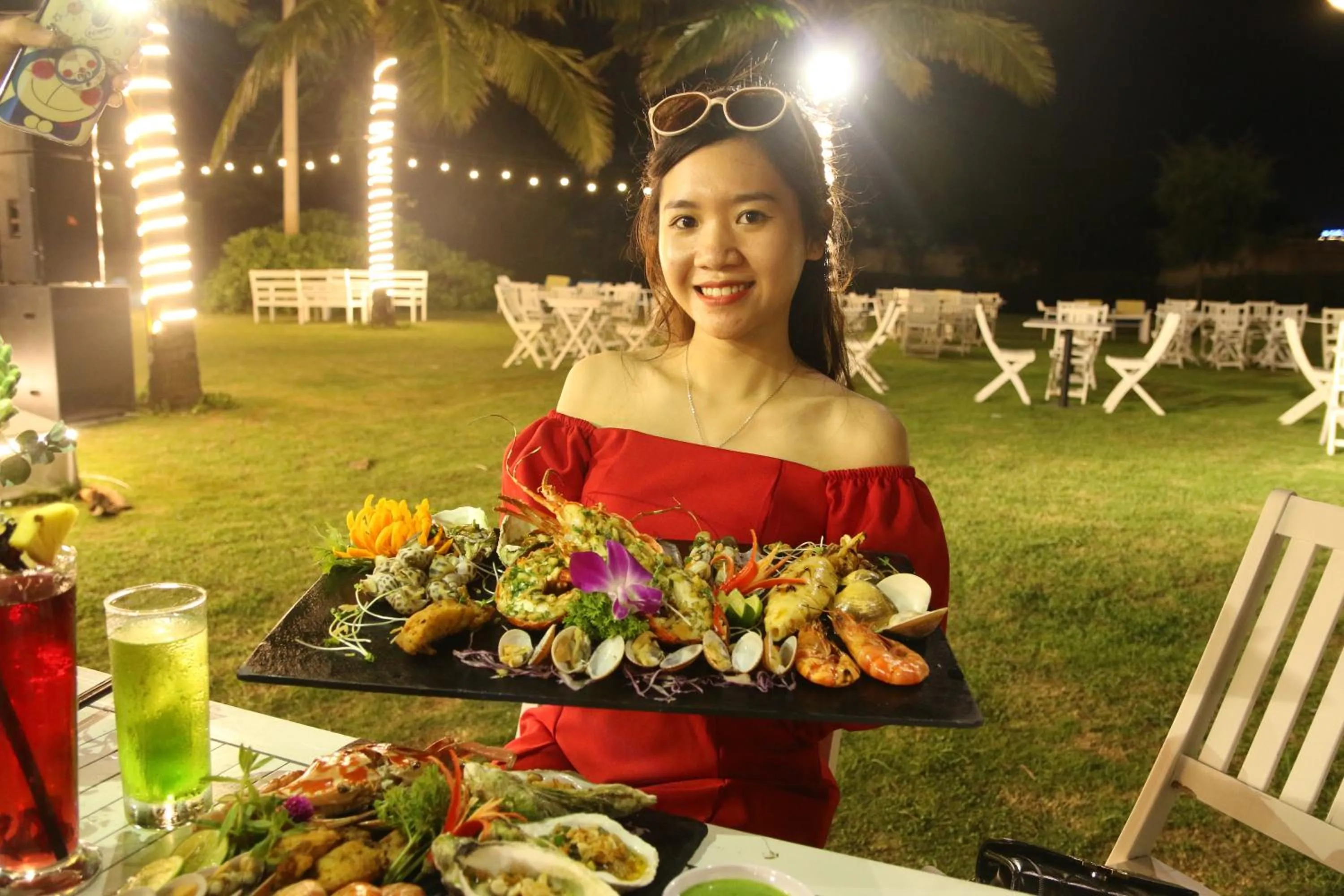 Restaurant/places to eat in FLC Luxury Hotel Samson