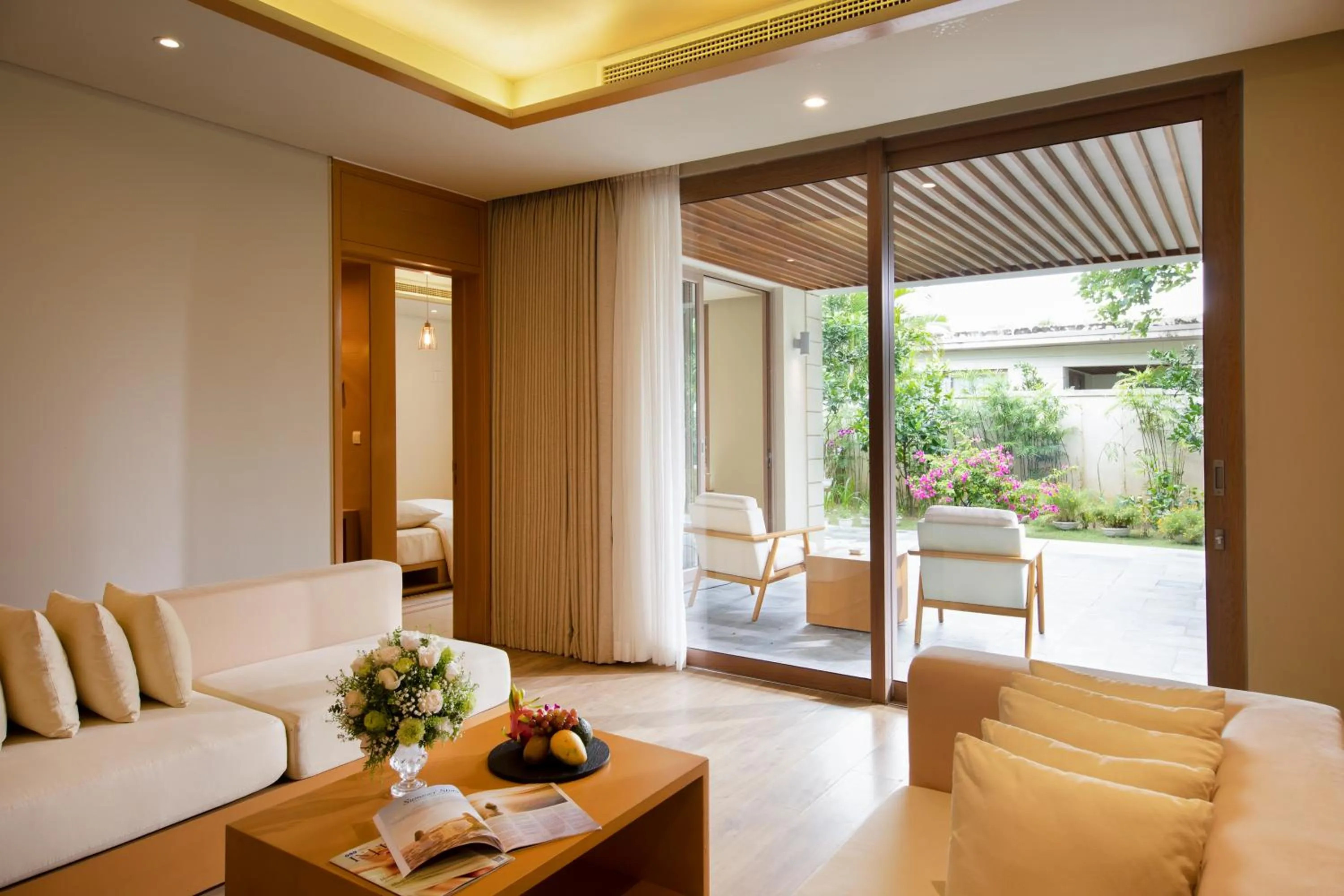 Living room in FLC Luxury Hotel Samson