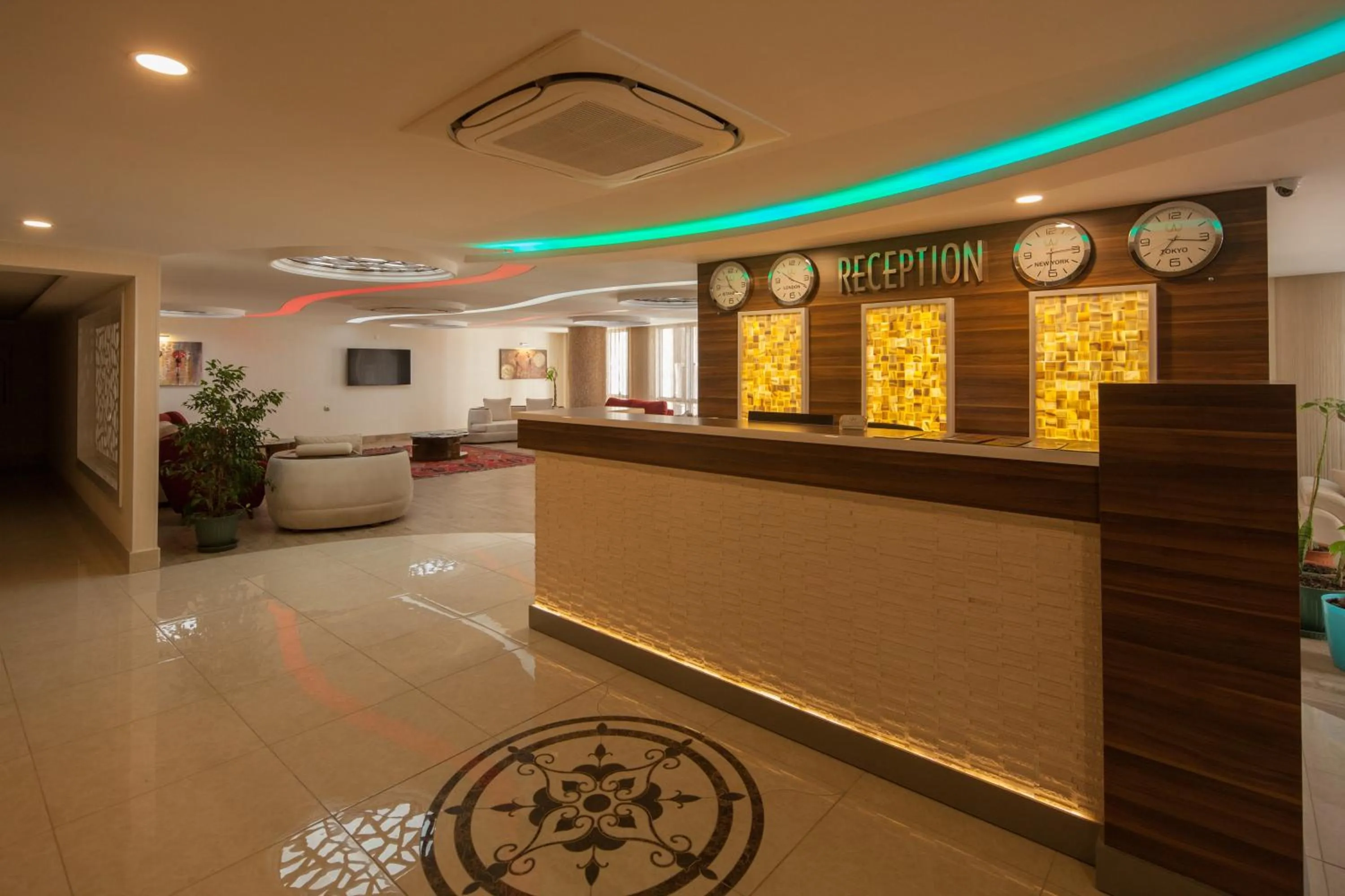 Lobby or reception in Armin Hotel