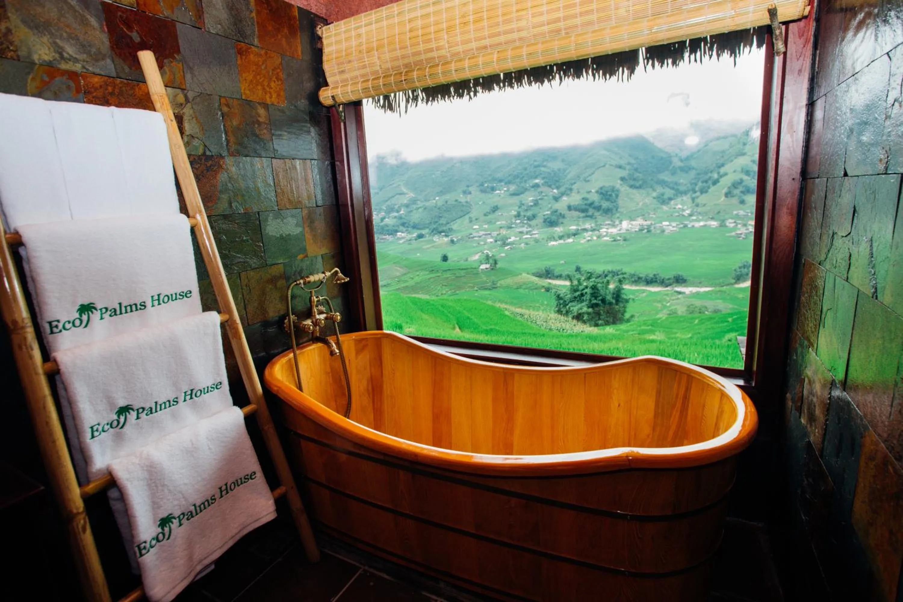 Bathroom in Eco Palms House - Sapa Retreat