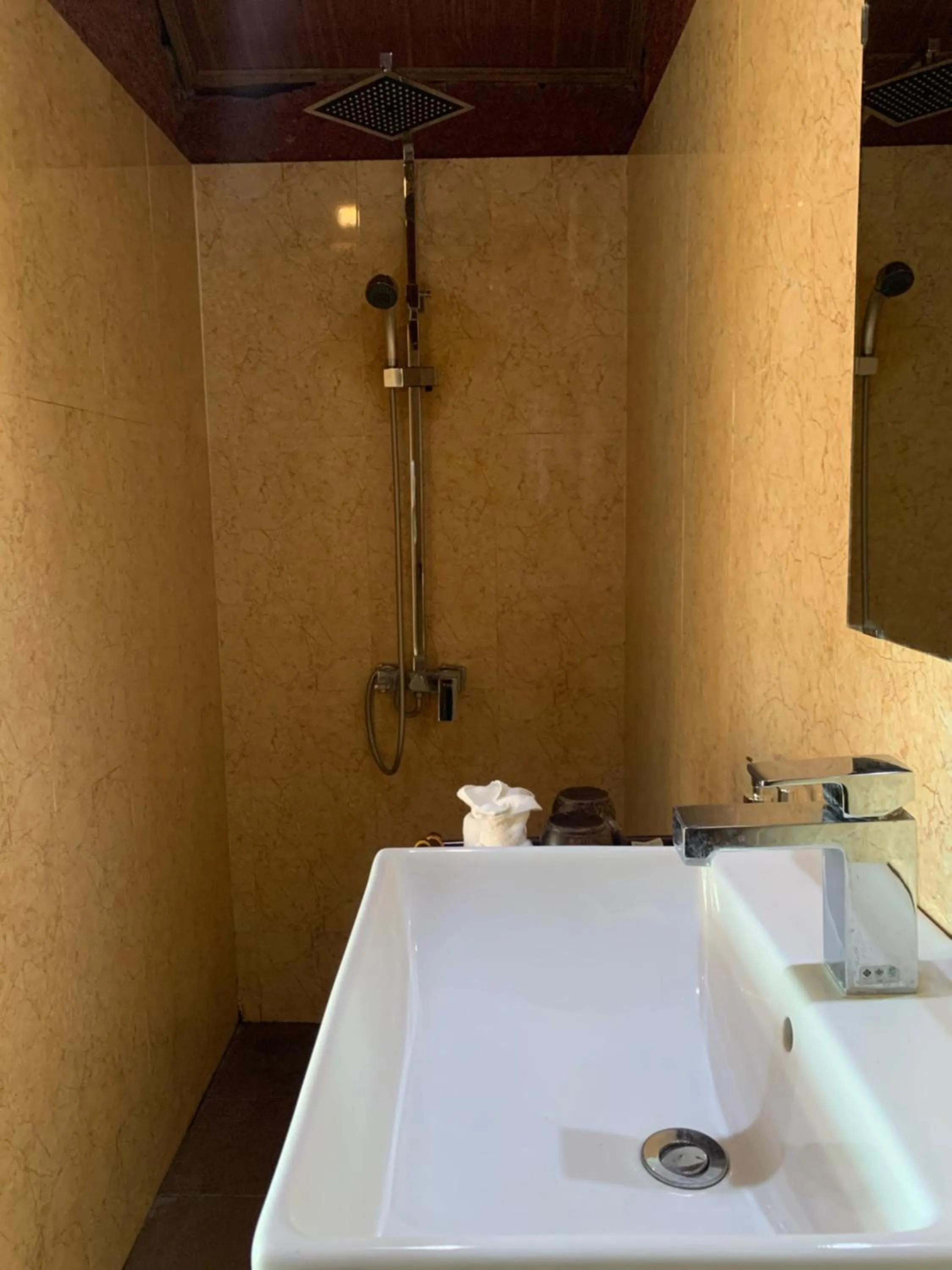 Bathroom in Eco Palms House - Sapa Retreat