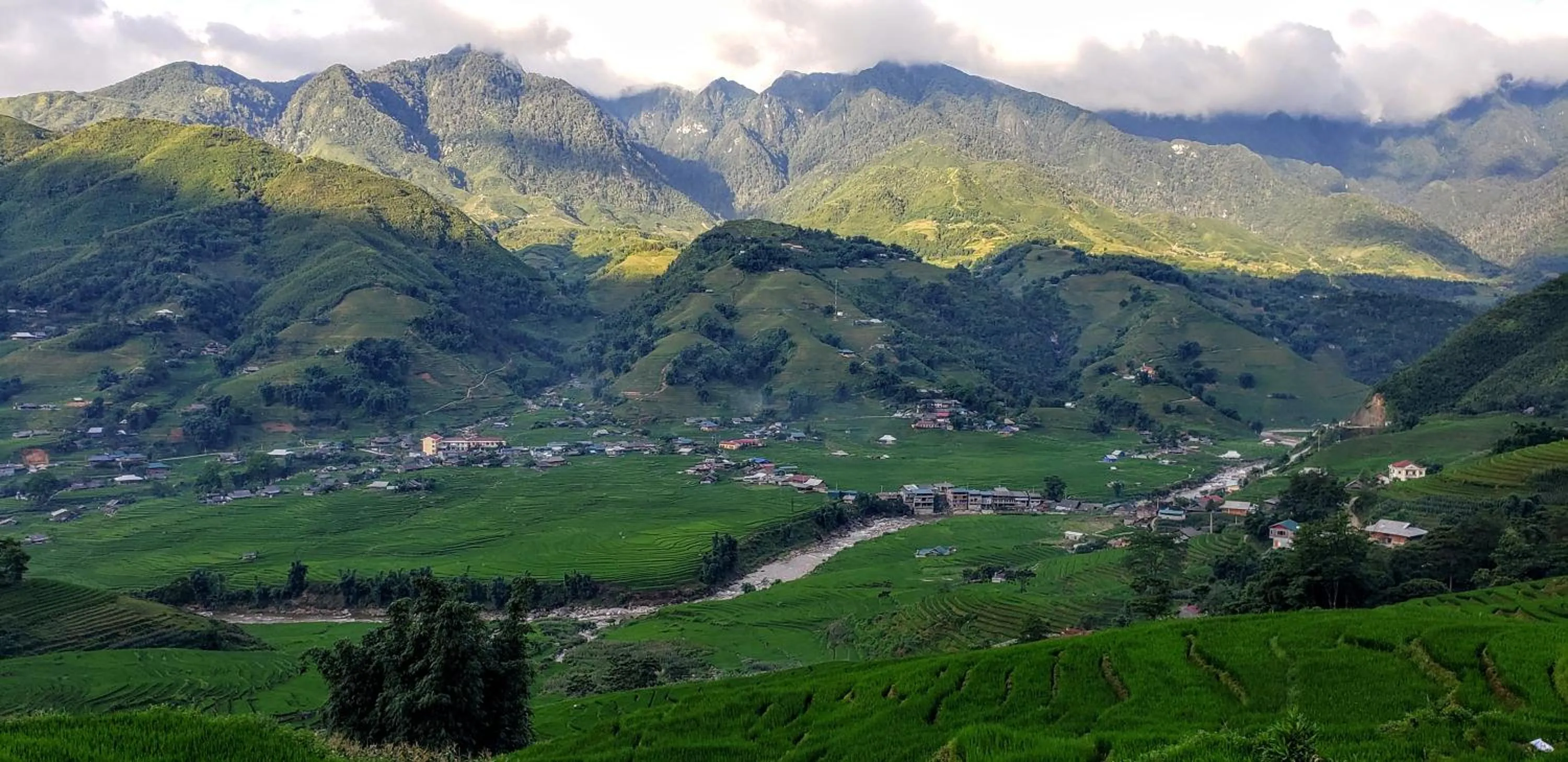 Mountain view in Eco Palms House - Sapa Retreat