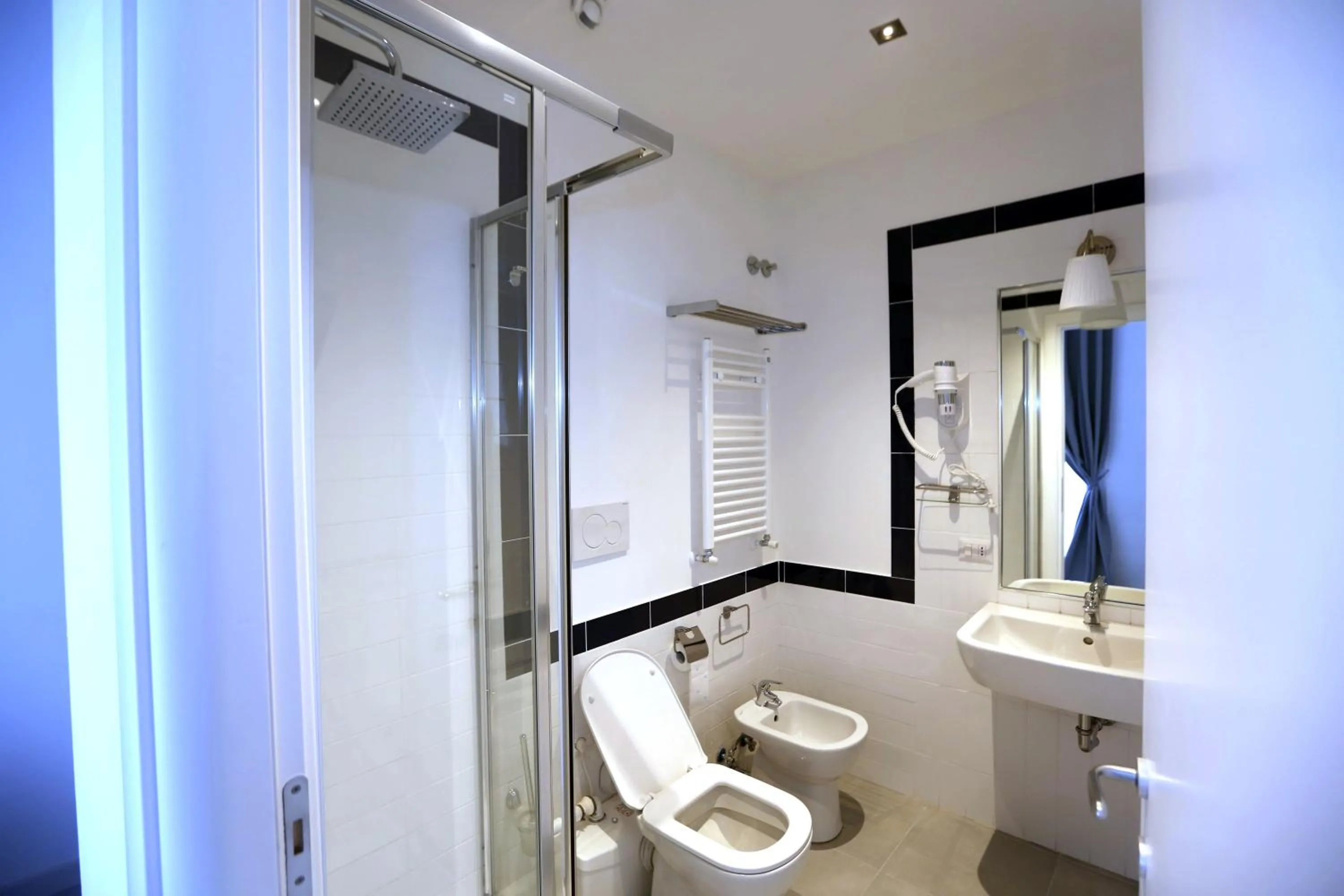 Bathroom in Rome Together Guest House