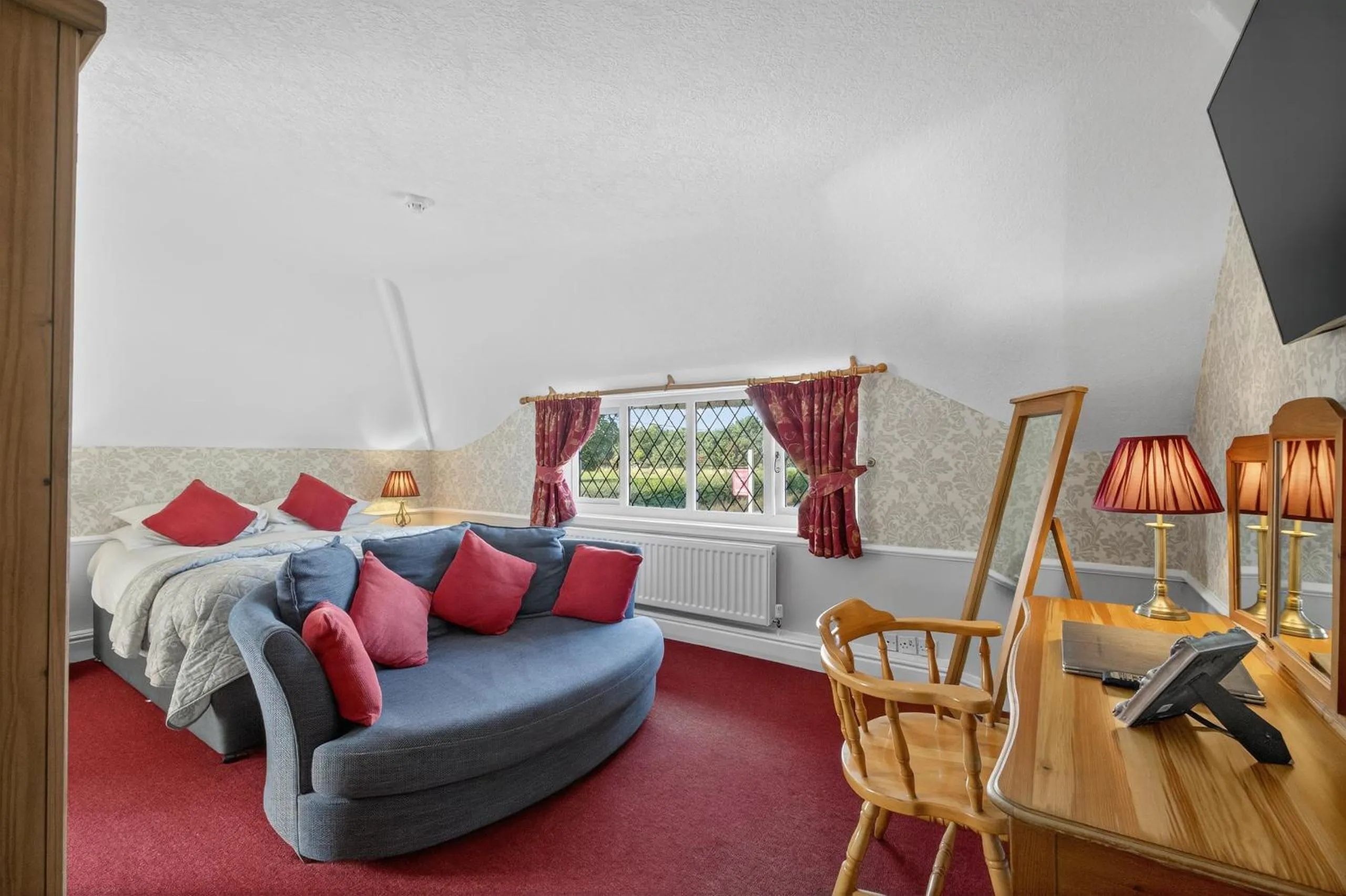 Bed in Greyhound Country Inn