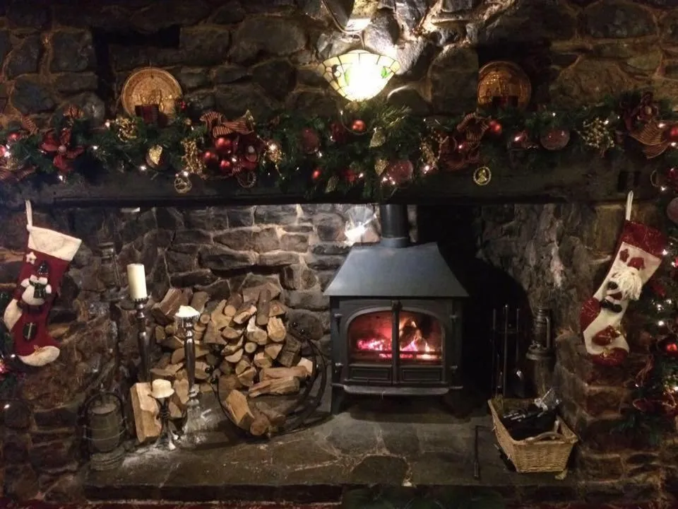 Restaurant/places to eat in Greyhound Country Inn