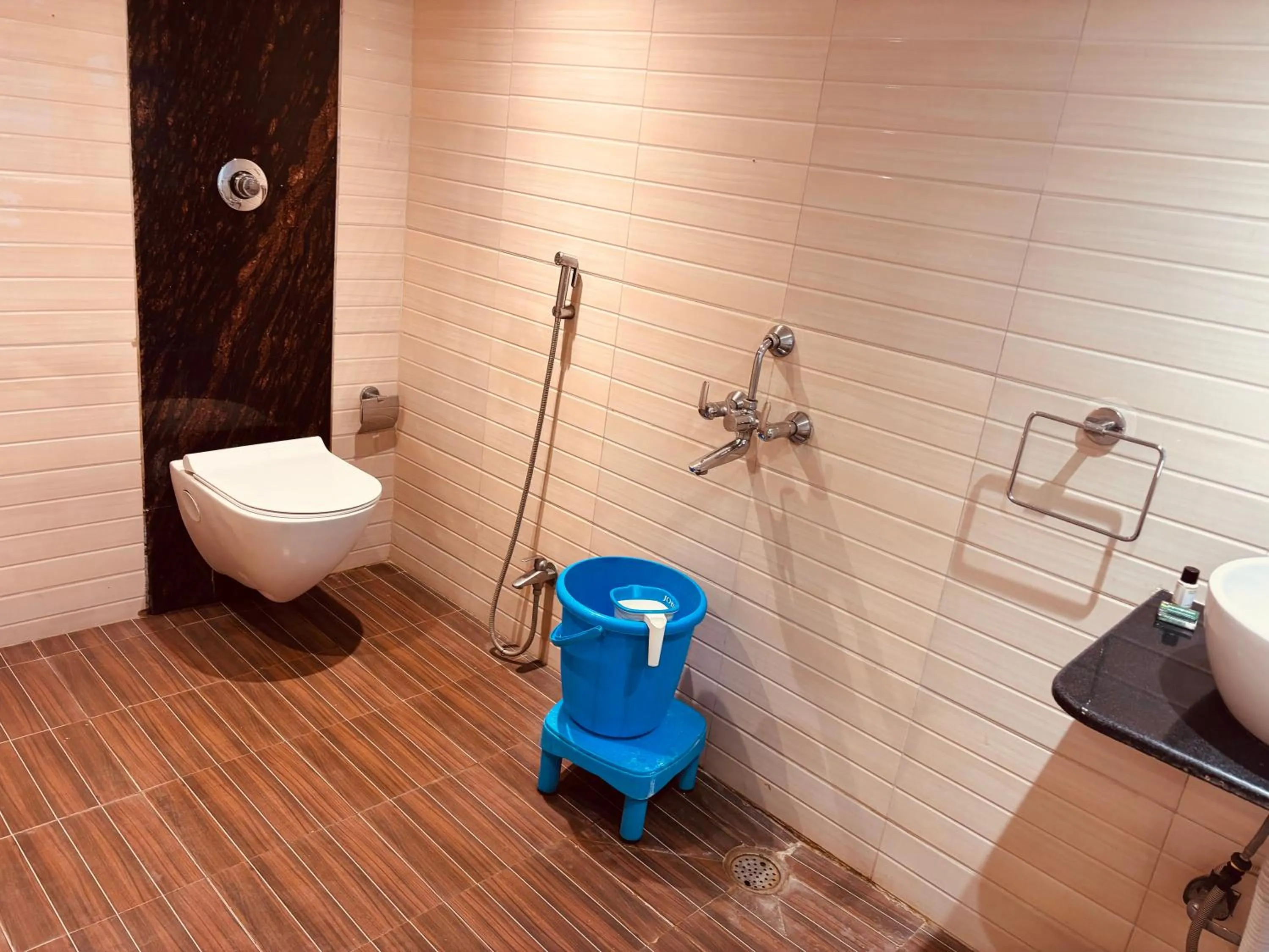 Bathroom in Hotel Chariot Inn