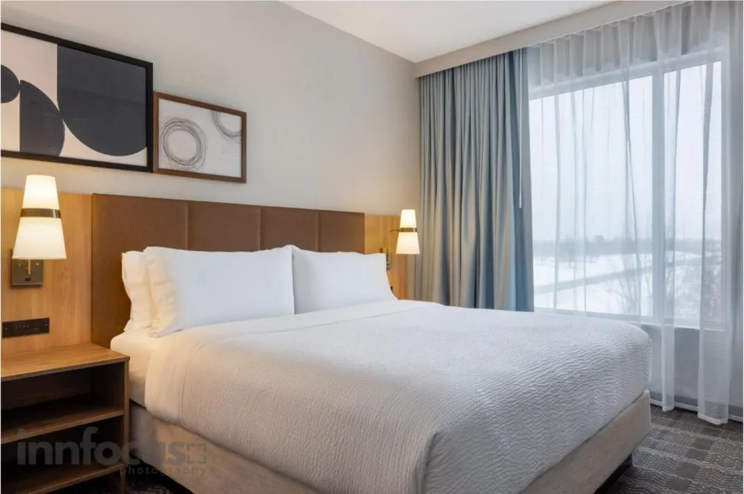 King Studio Suite with Creek View in Staybridge Suites Kincardine Southeast