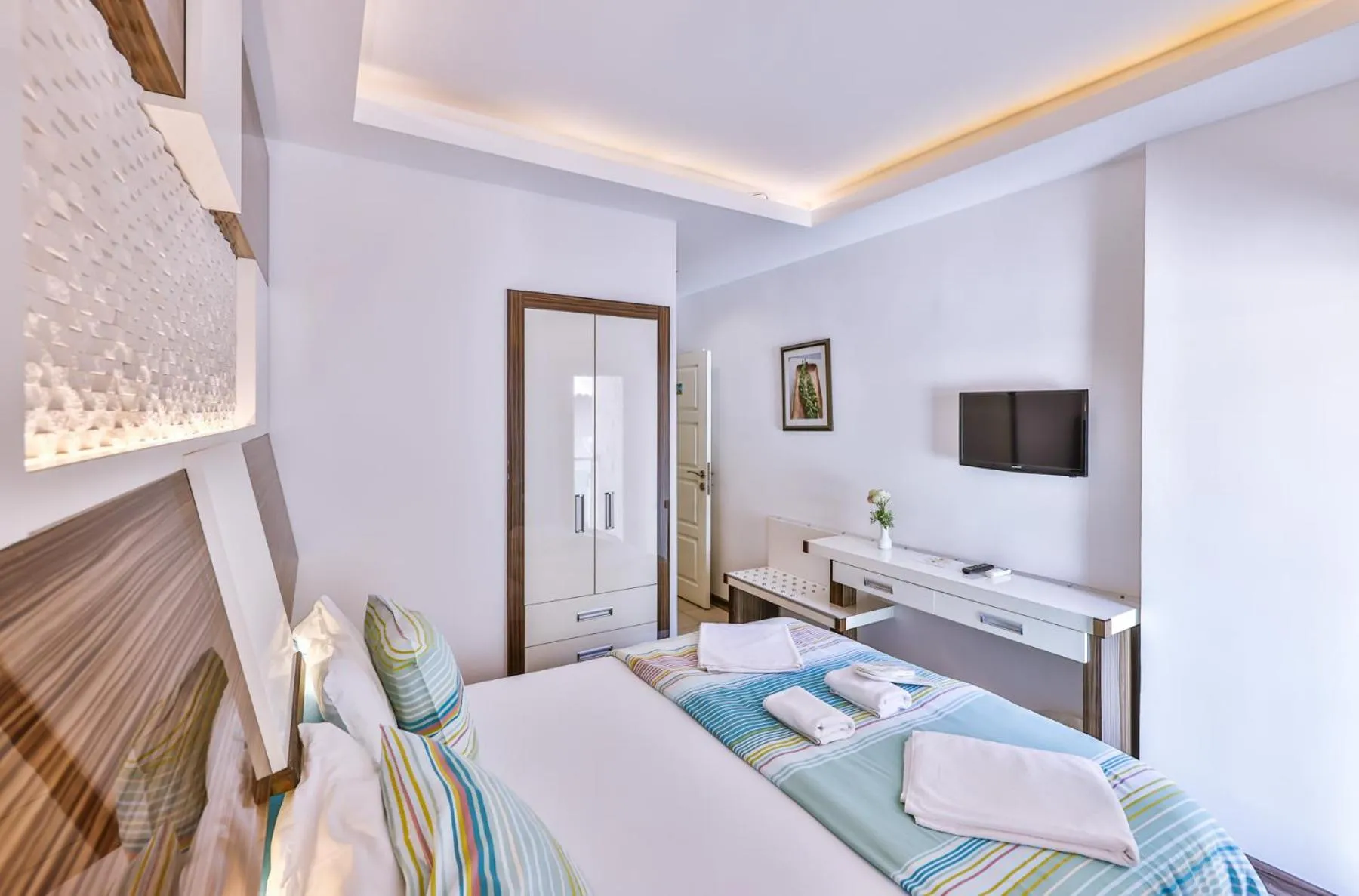 Photo of the whole room, Bed in Hotel Sonne - Adults Only