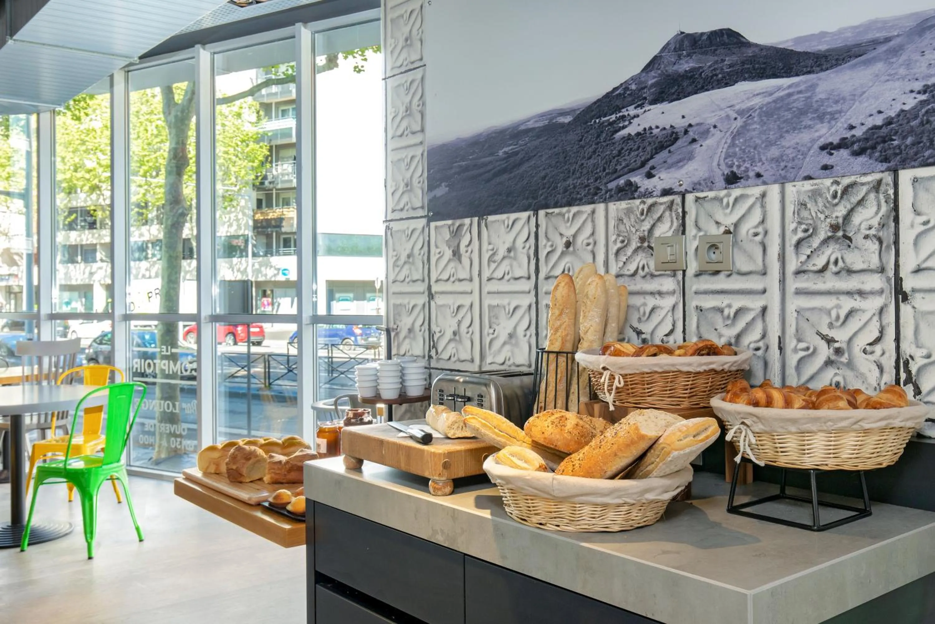 Breakfast in Campanile Clermont Ferrand Centre