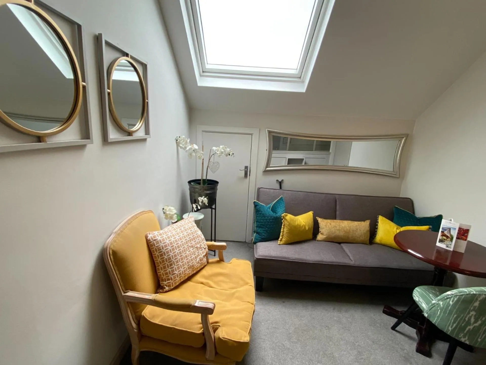 Lobby or reception in The Town House Hotel