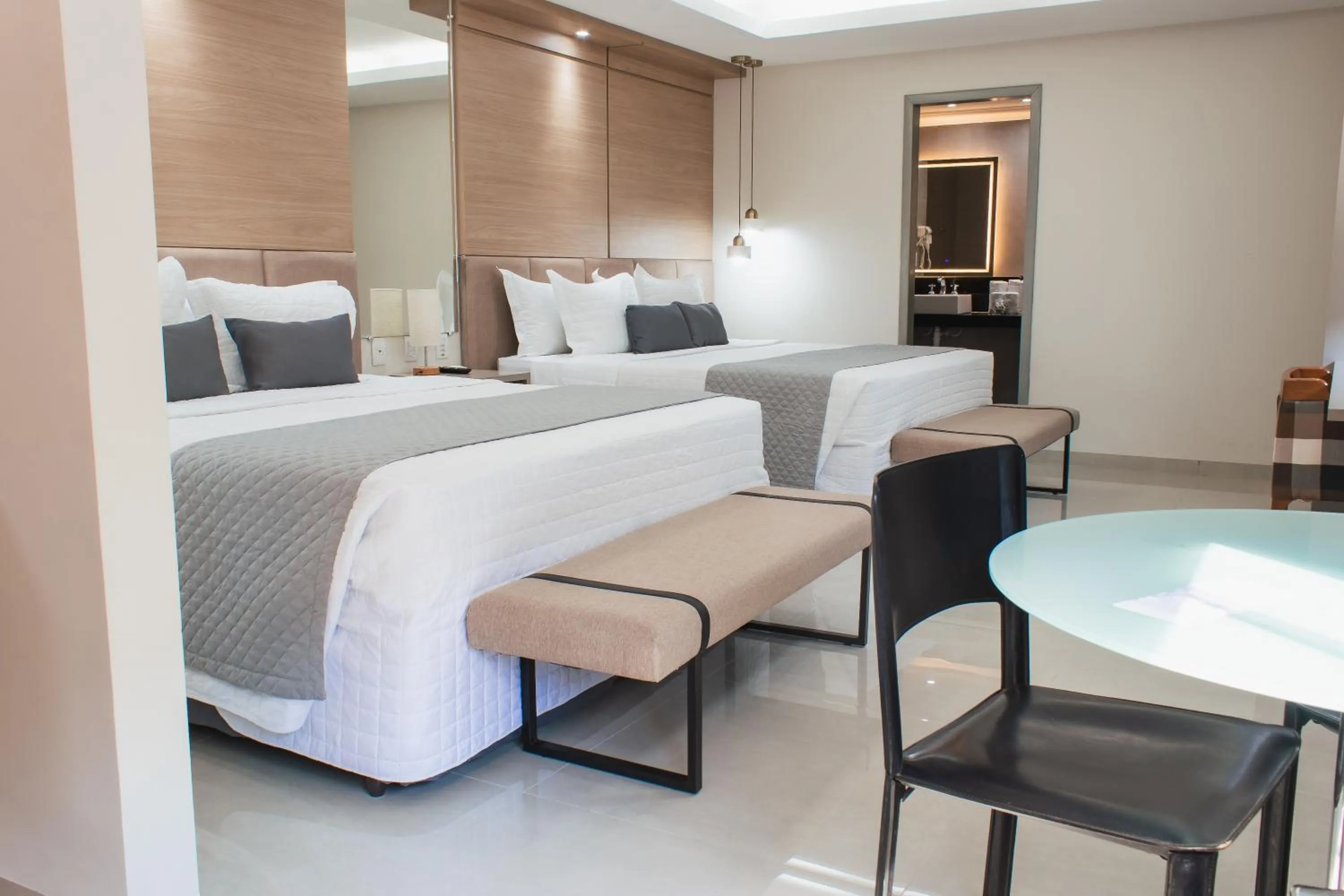 Bed in Atrium Confort Hotels