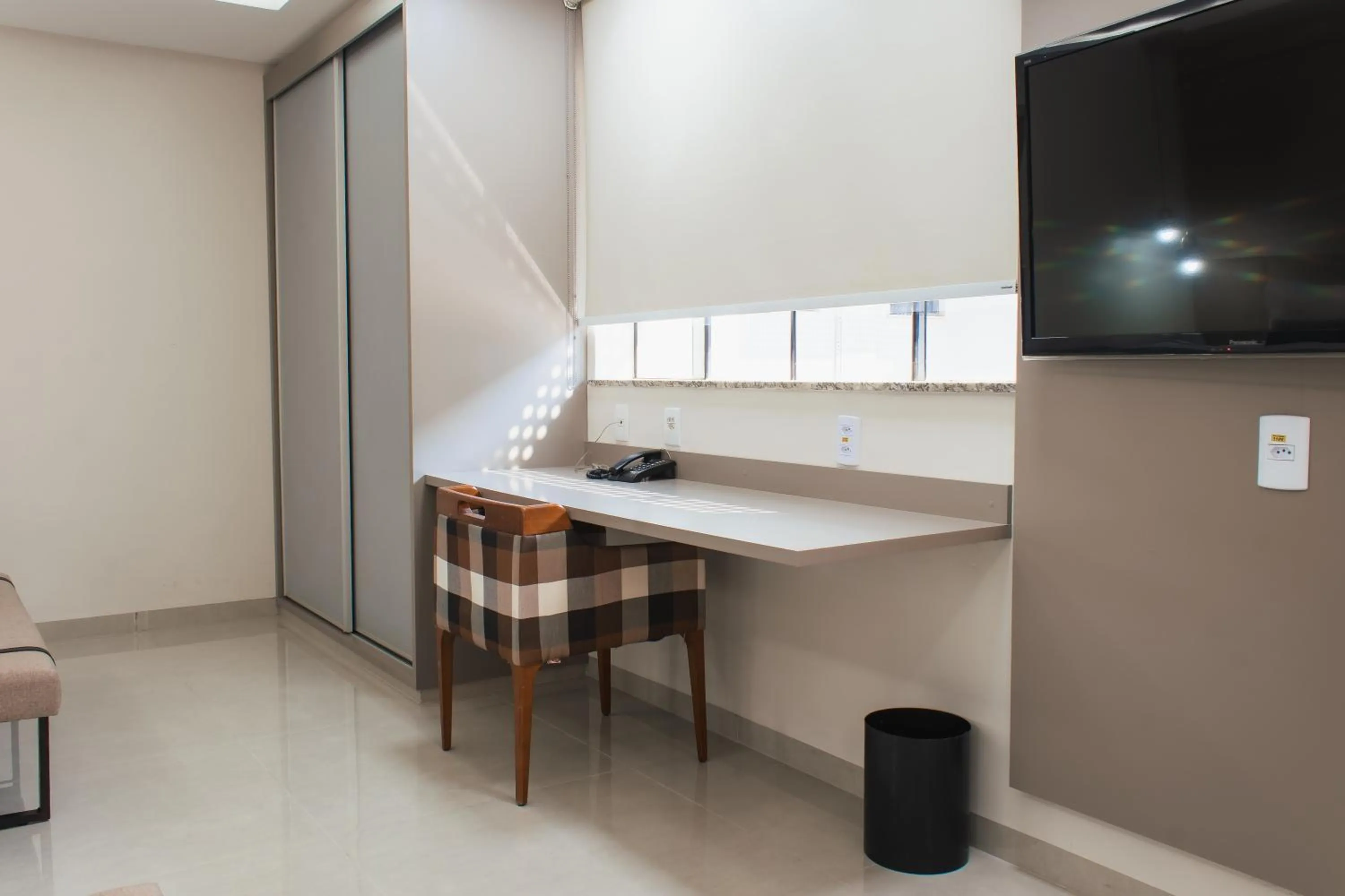 TV and multimedia in Atrium Confort Hotels