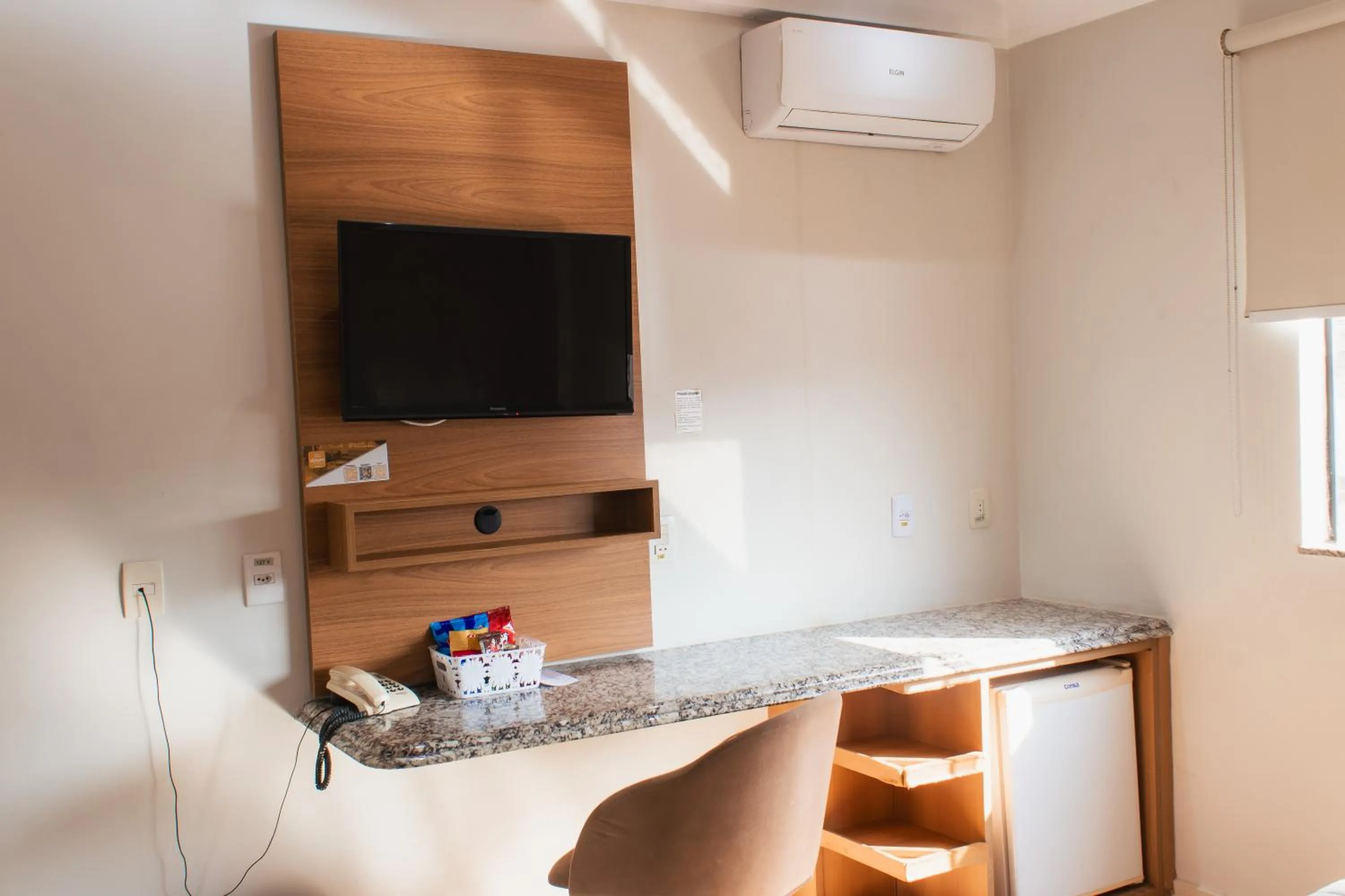 TV and multimedia in Atrium Confort Hotels