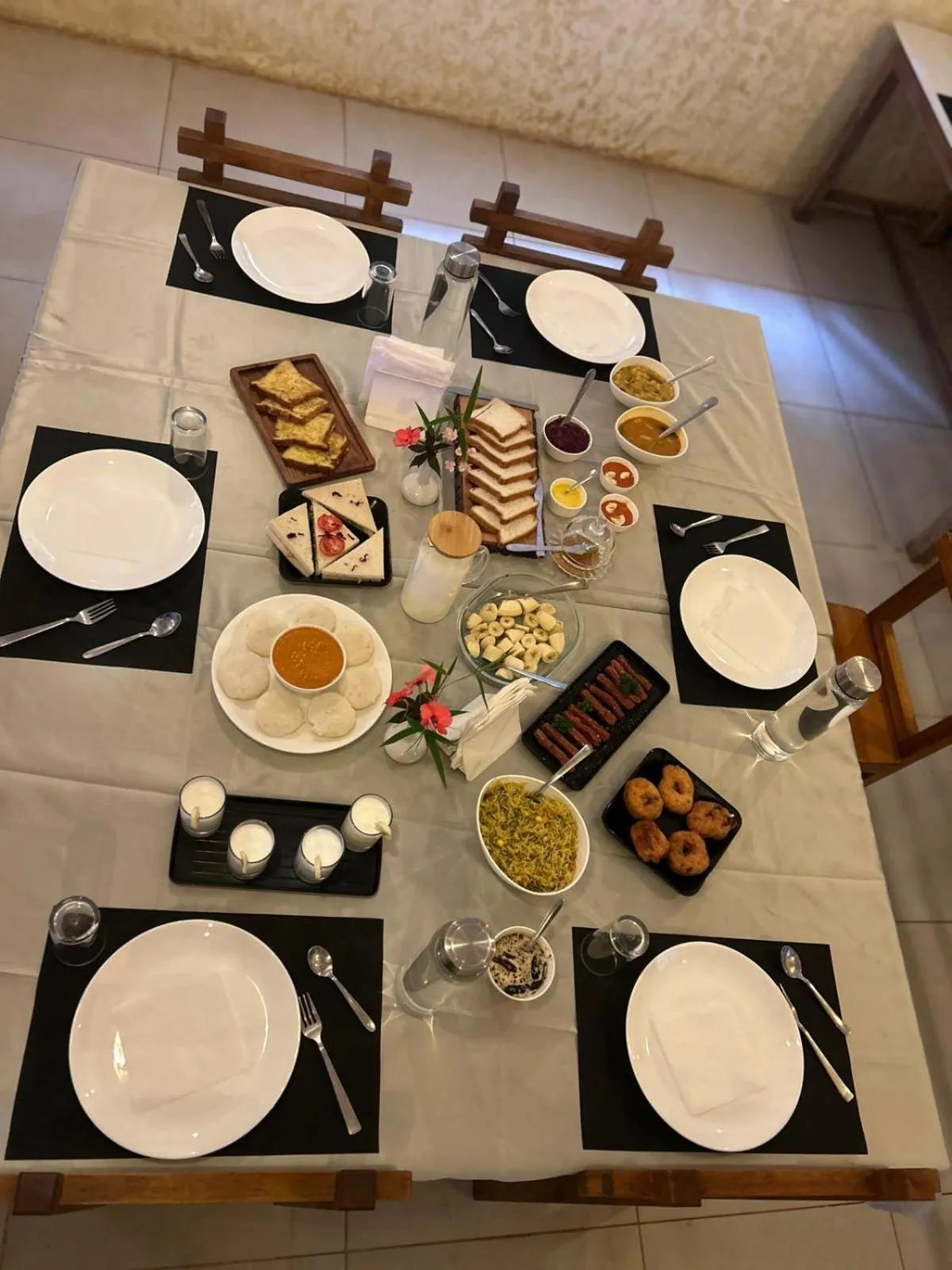 Breakfast in Cannan Residency Pondicherry