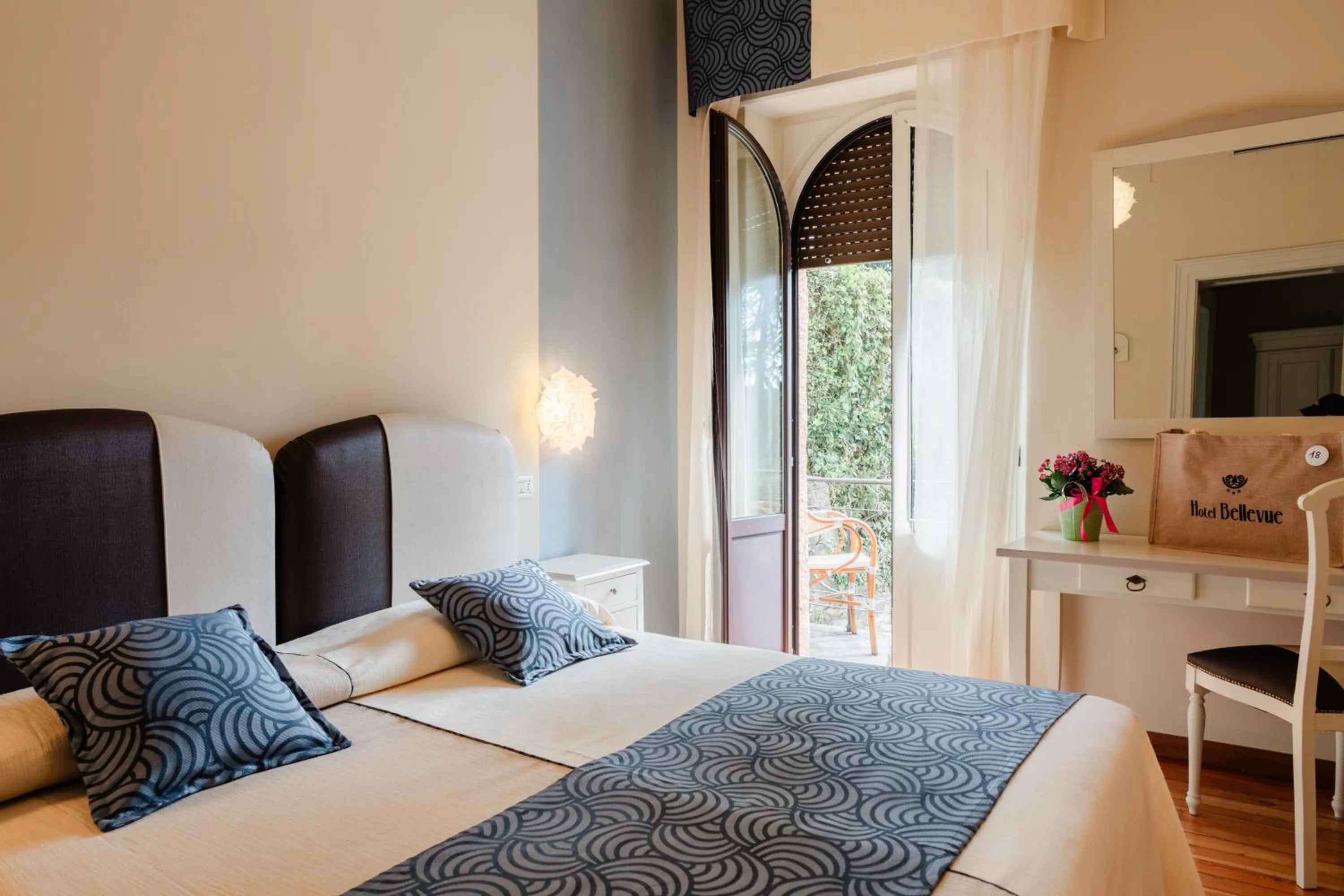 Bed in Hotel Bellevue