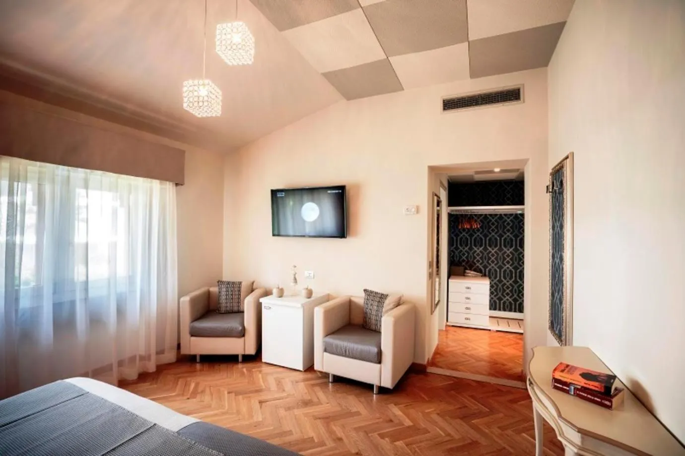 Bedroom, Bed in Hotel Bellevue