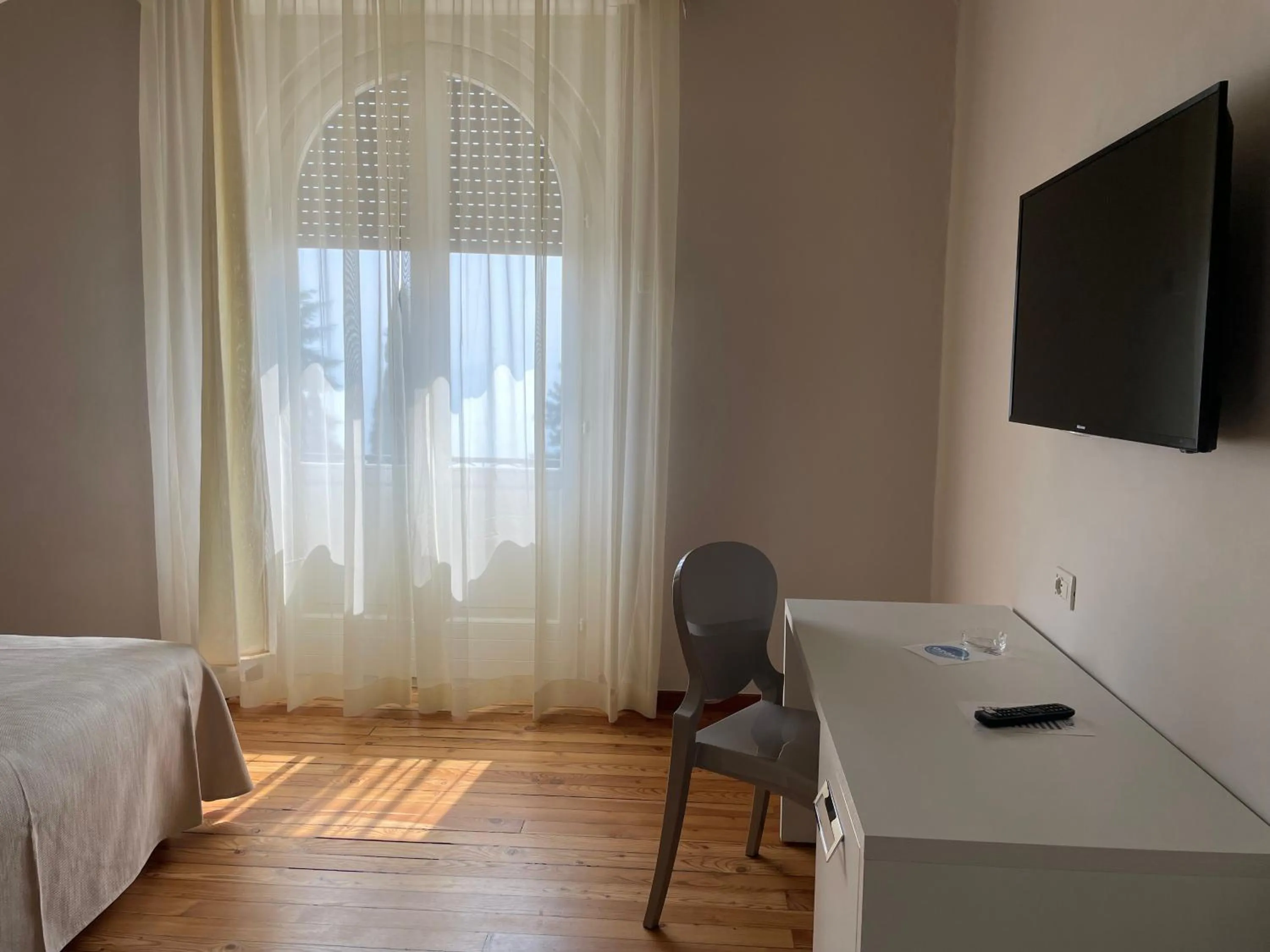 Bedroom, Bed in Hotel Bellevue