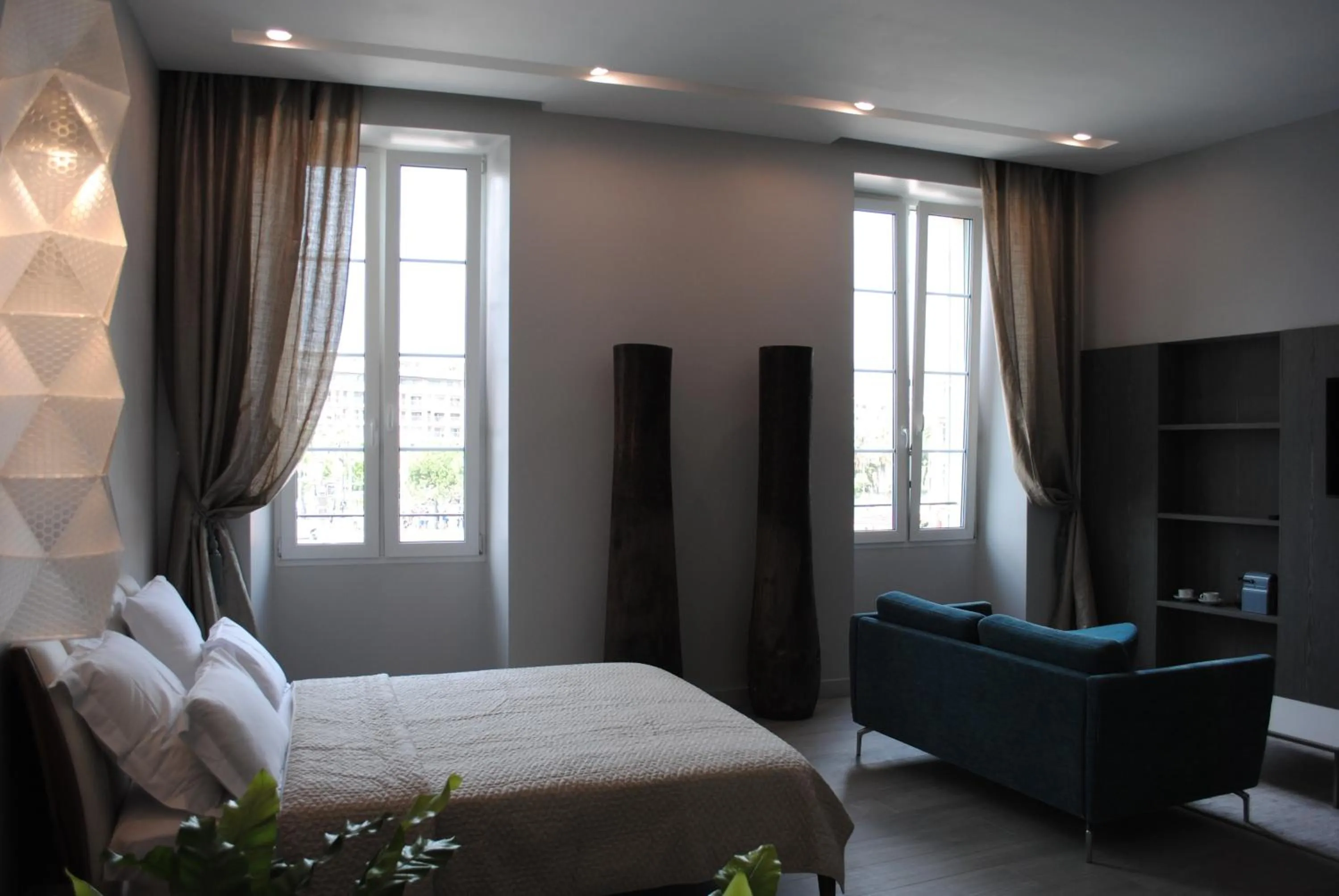 Day, Bed in Les Suites Massena