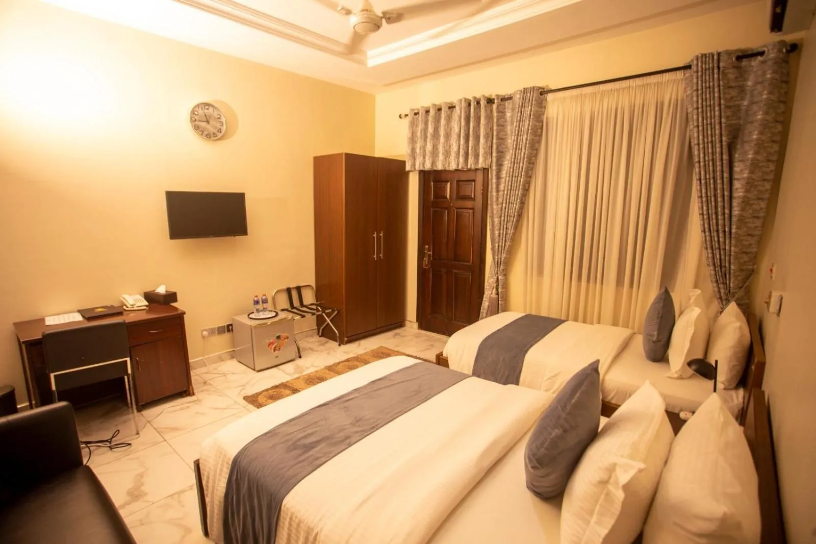 Bed in Parkview Hotel