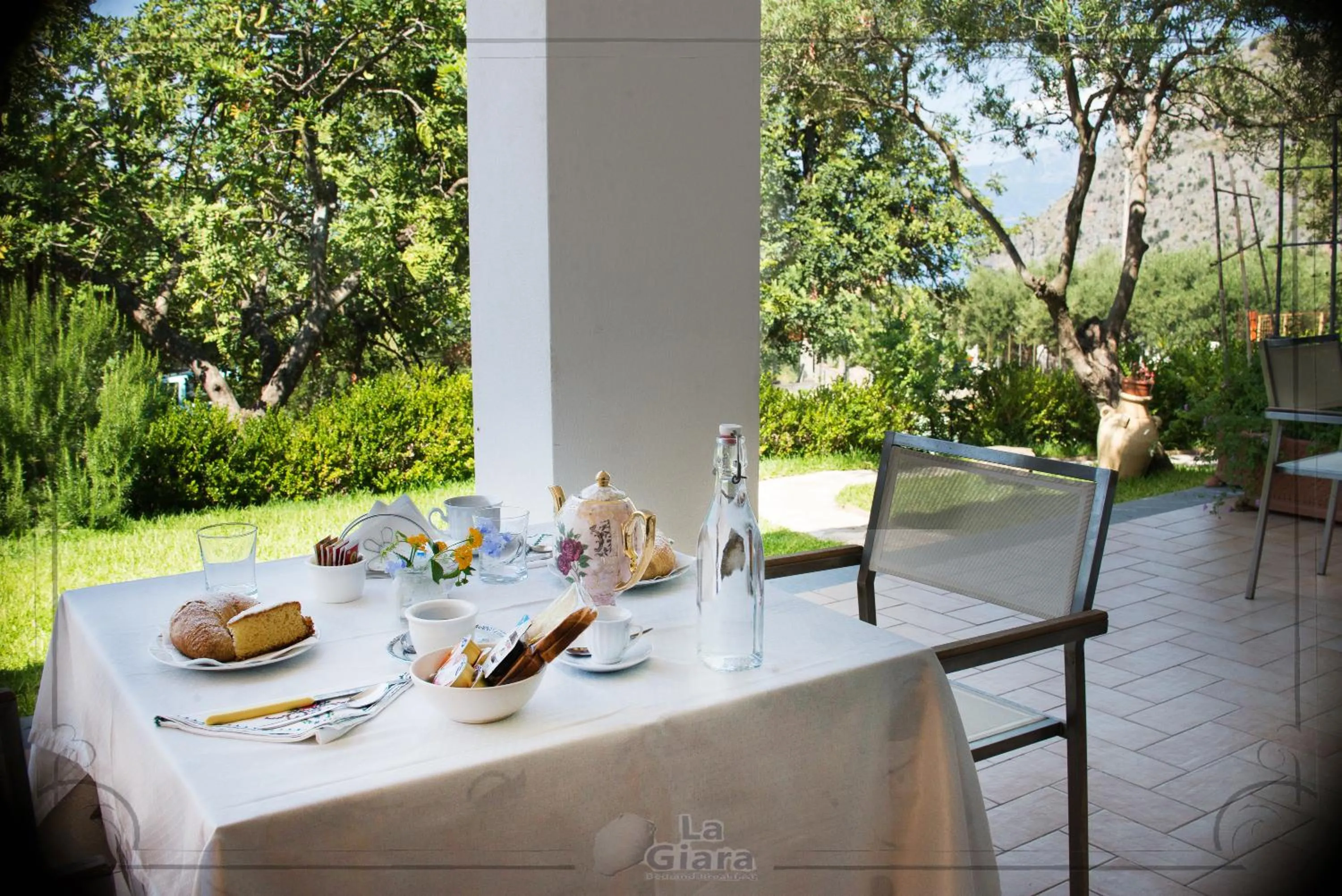 Breakfast in B&b La Giara