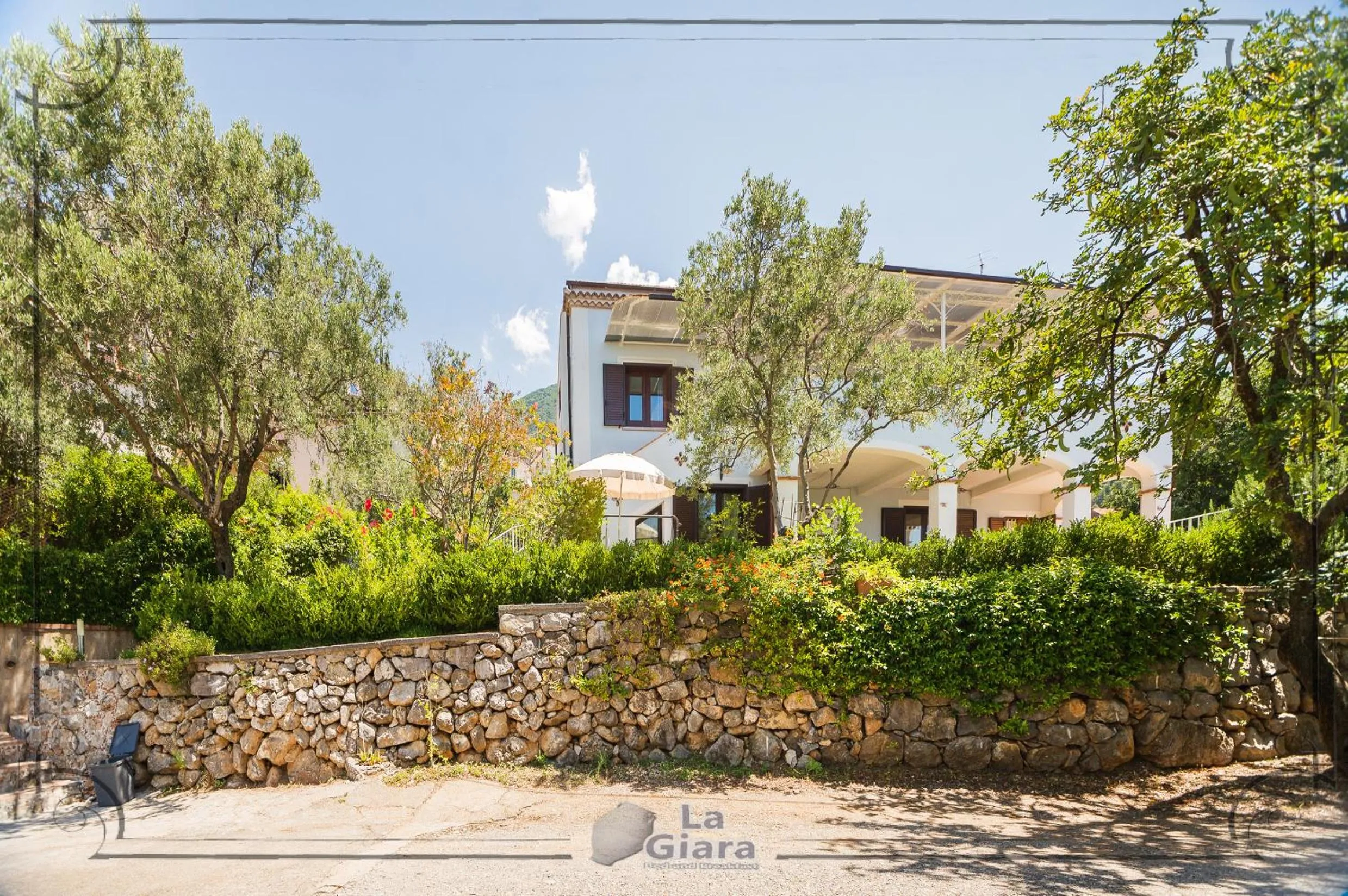 Property building in B&b La Giara