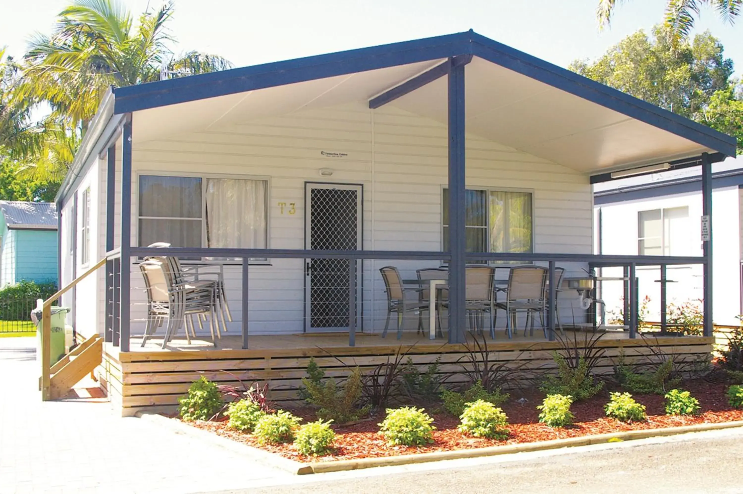 Deluxe Family Room - Top Deck in Smugglers Cove Holiday Village Deluxe Family Room - Top Deck in Smugglers Cove Holiday Village