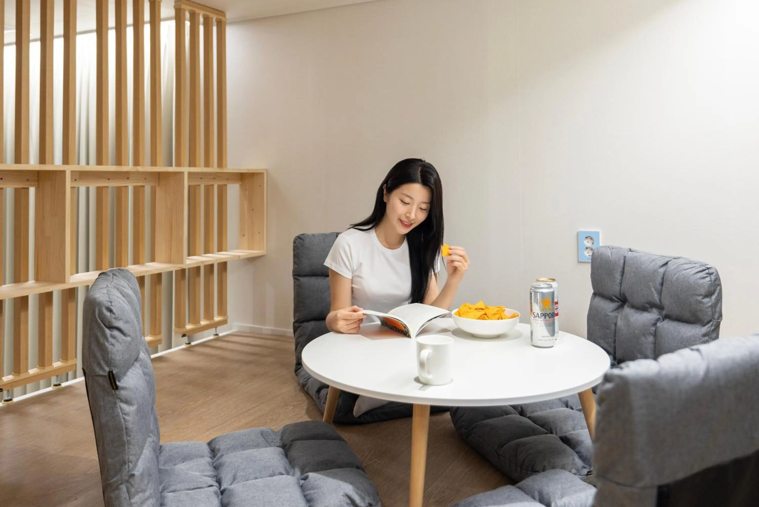 Seating area in From H US Hotel with Aank Seoul Gangseo Hwagok