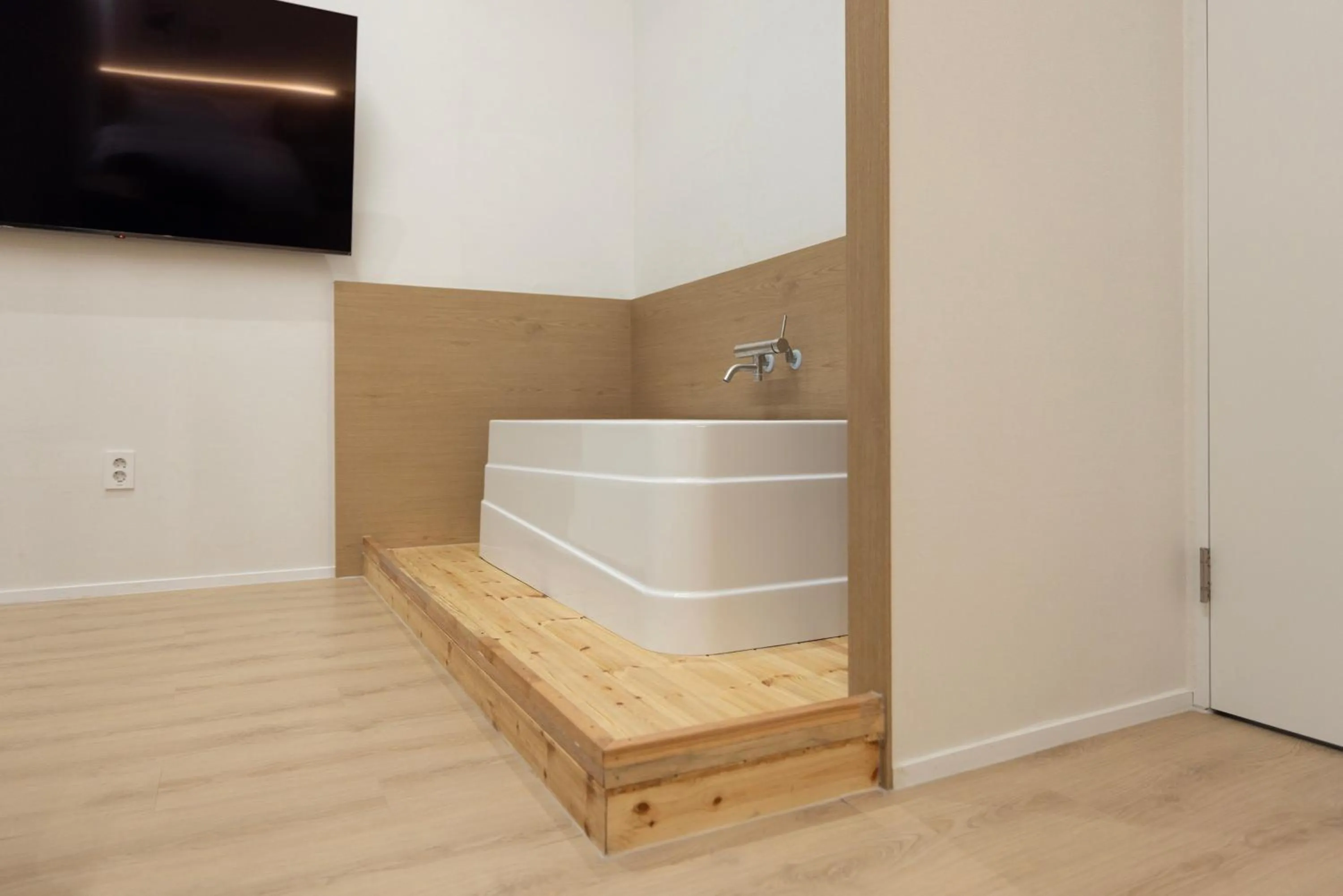 Bath in From H US Hotel with Aank Seoul Gangseo Hwagok