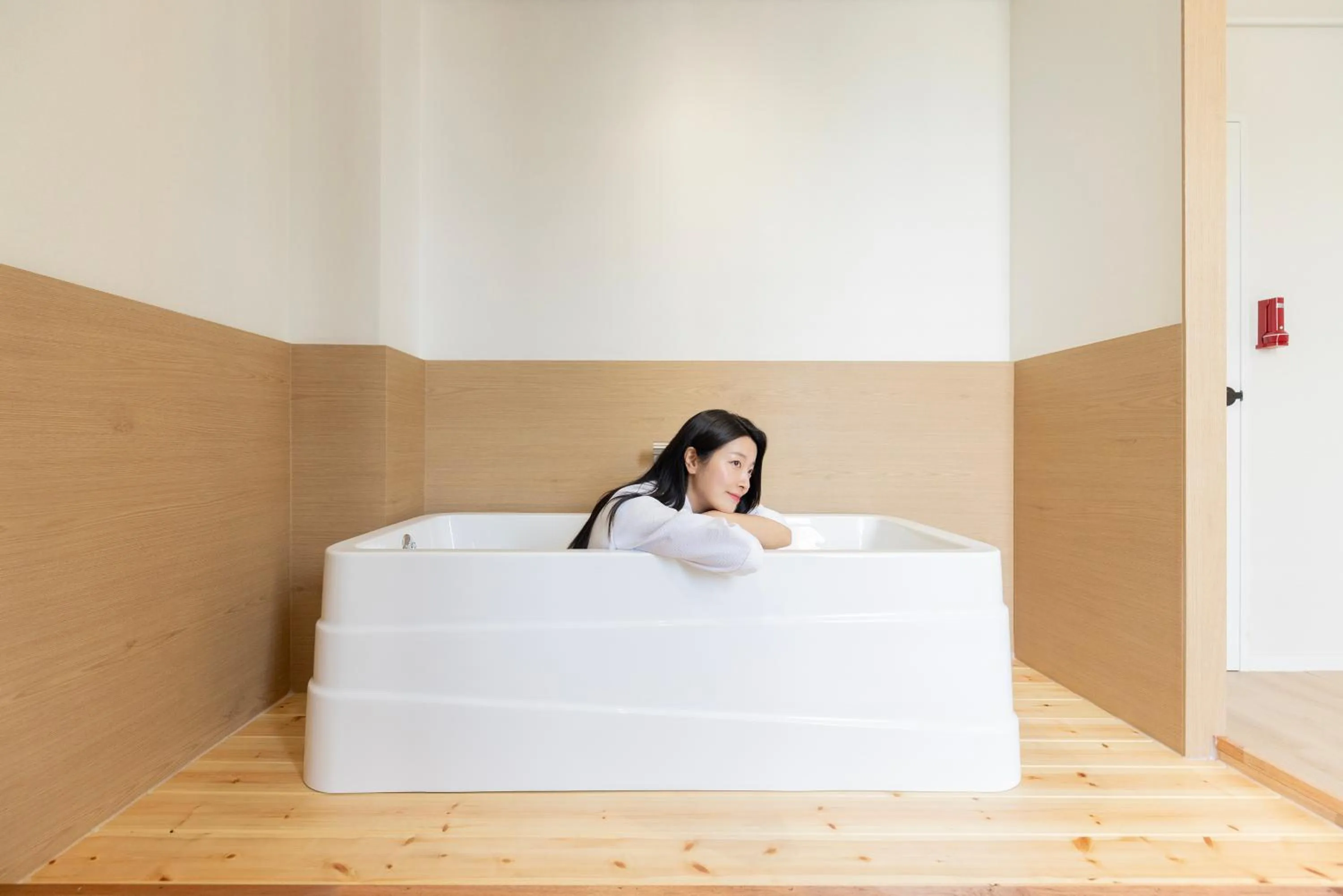 Open Air Bath, Bed in From H US Hotel with Aank Seoul Gangseo Hwagok