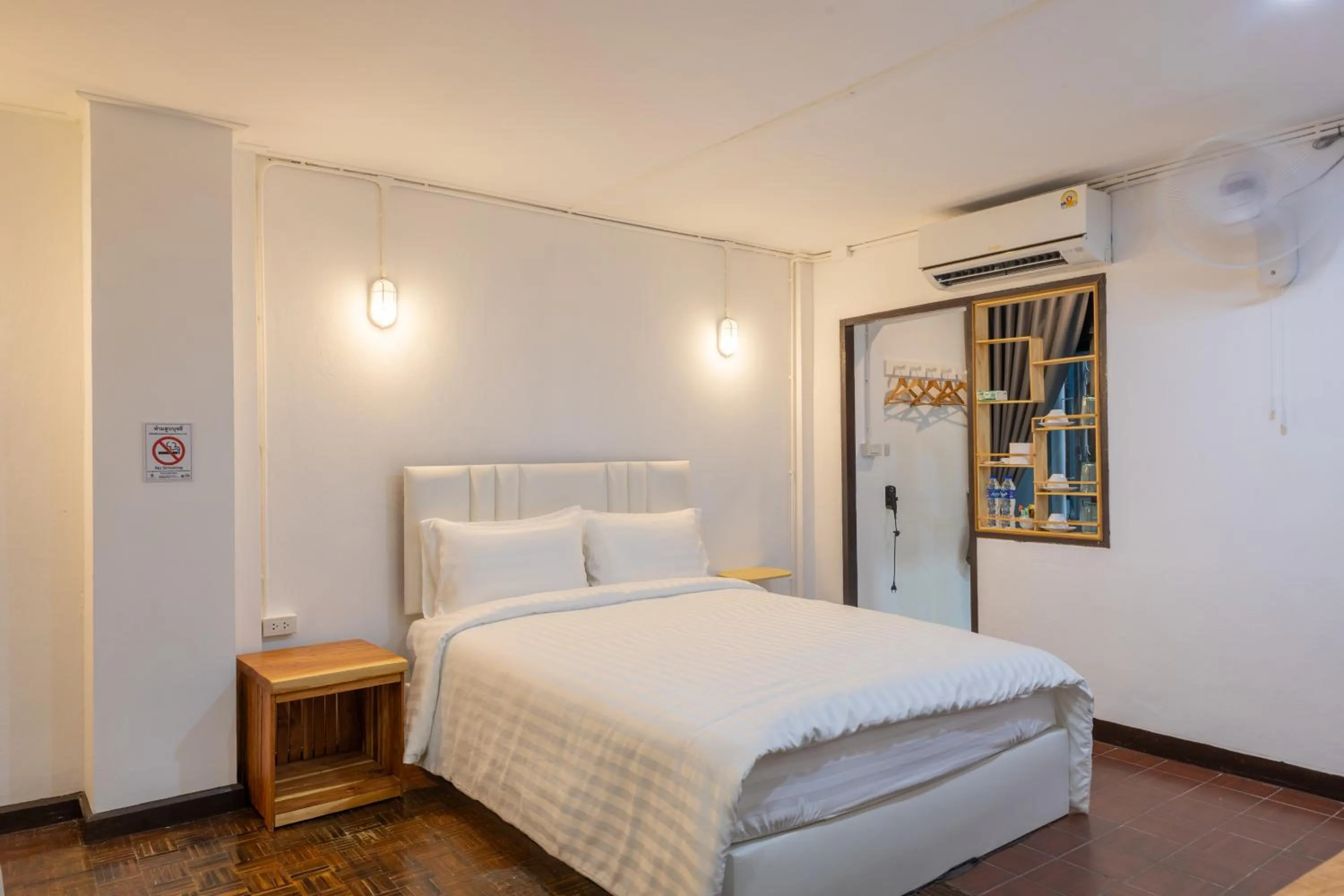 Bedroom, Bed in Calmly Stay Ratchada