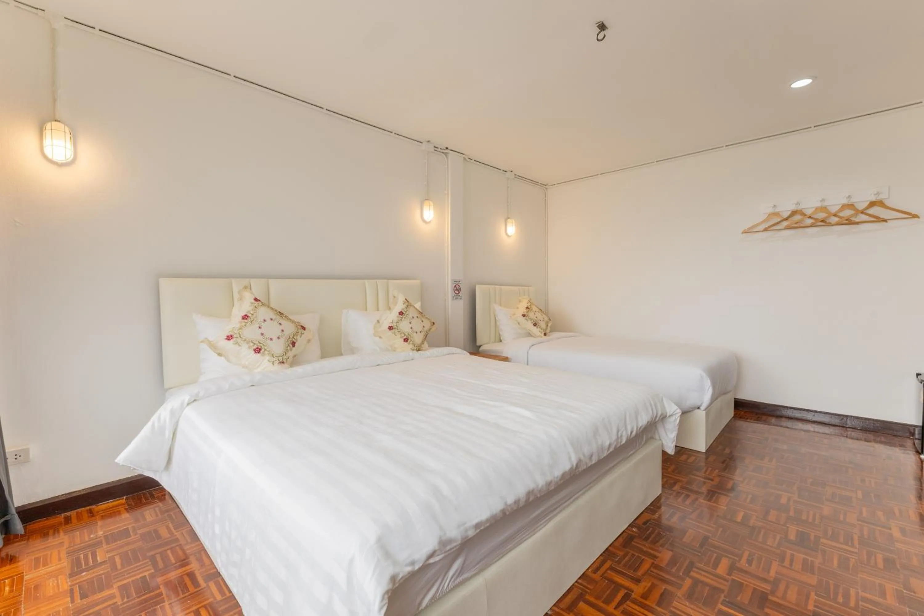 Bed in Calmly Stay Ratchada