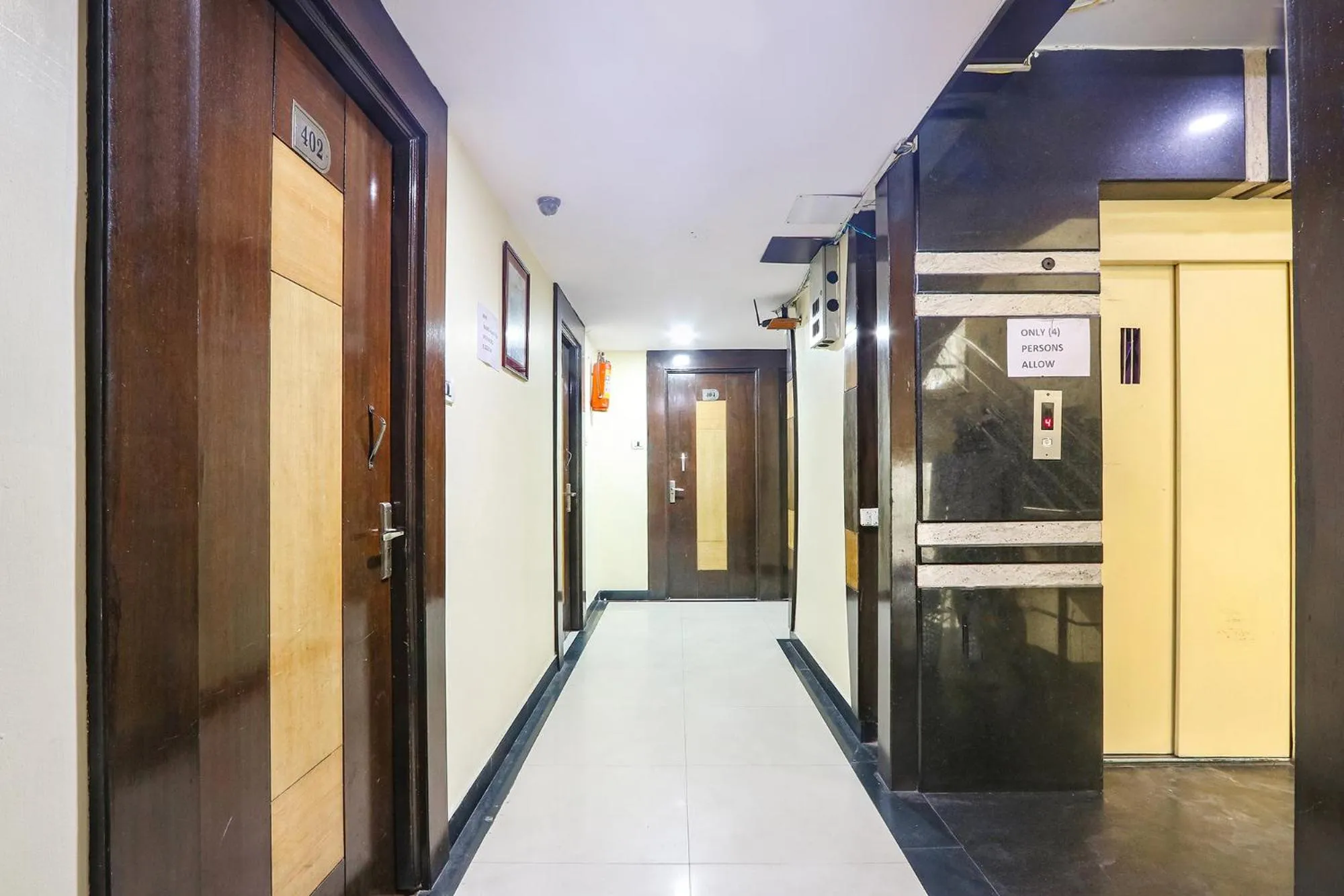 Lobby or reception in FabHotel Royal Residency II - Nr Lakdikapul Metro Station
