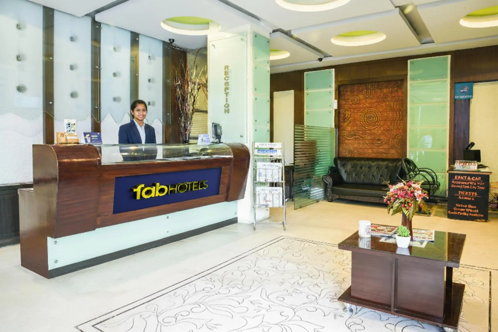 Lobby or reception in FabHotel Royal Residency II - Nr Lakdikapul Metro Station
