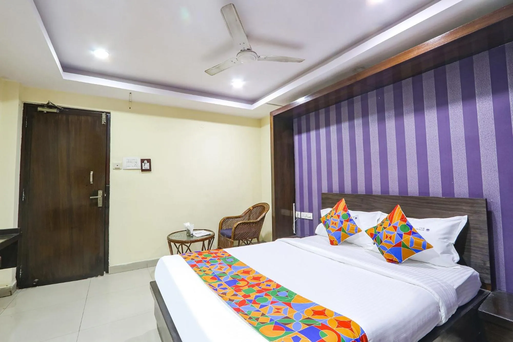 Bed in FabHotel Royal Residency II - Nr Lakdikapul Metro Station