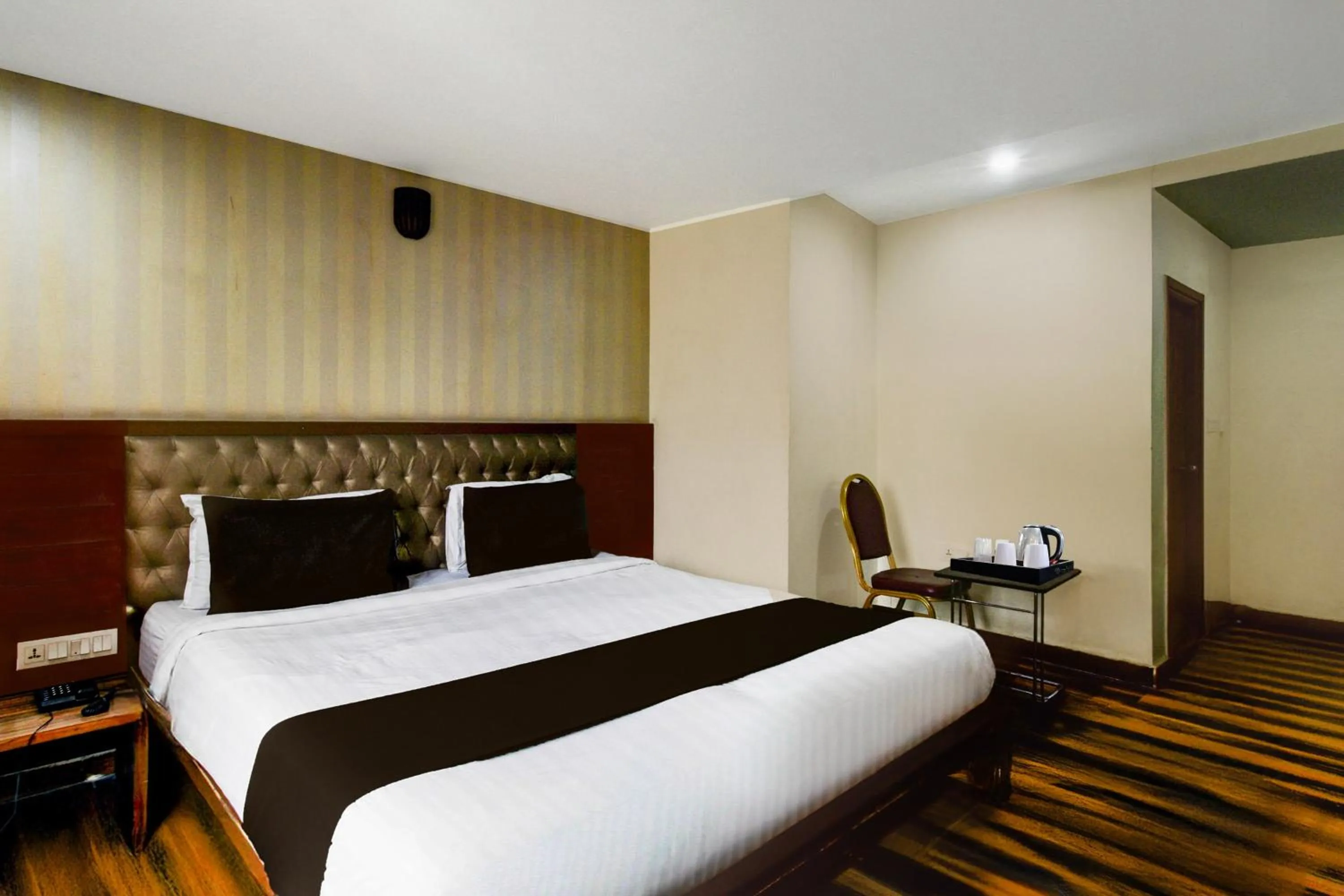 Bedroom, Bed in Townhouse Kothapet Formerly Surabhi Elite