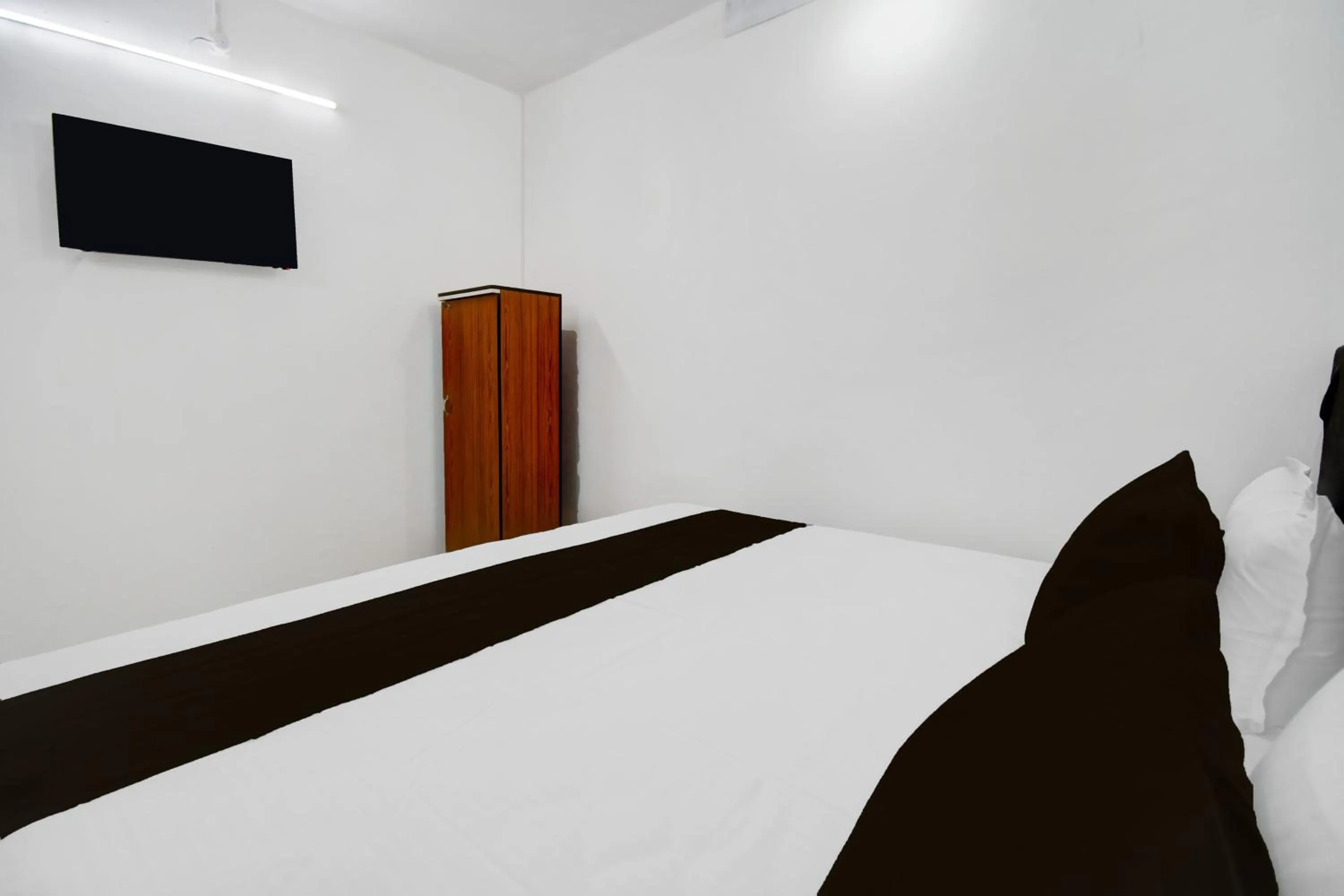 Bedroom, Bed in Super Hotel O Gaya Railway Junction Formerly Family Guest House