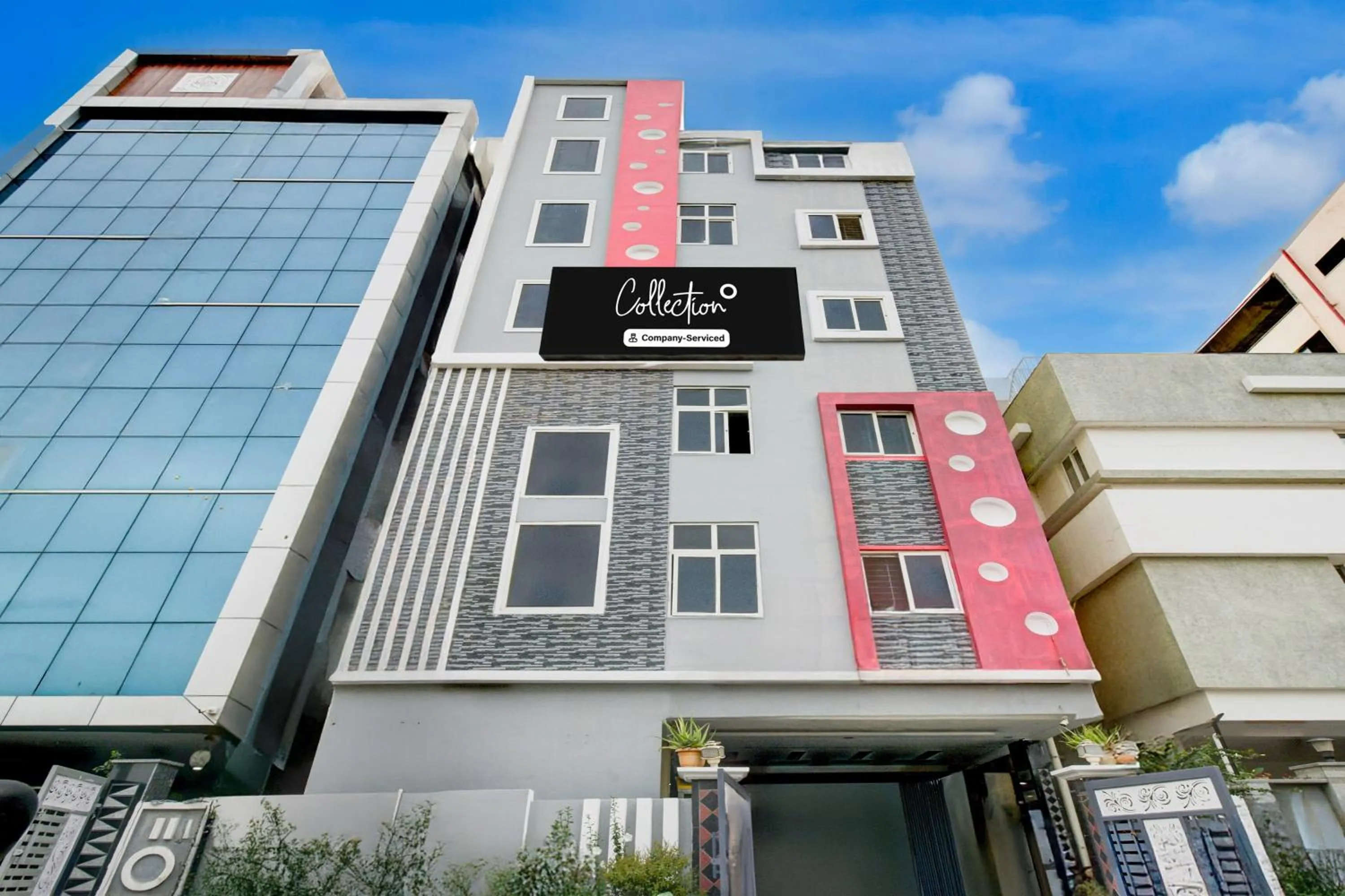 Facade/entrance in Super Collection O Khajaguda Hills Formerly Sri Balaji Luxary Rooms