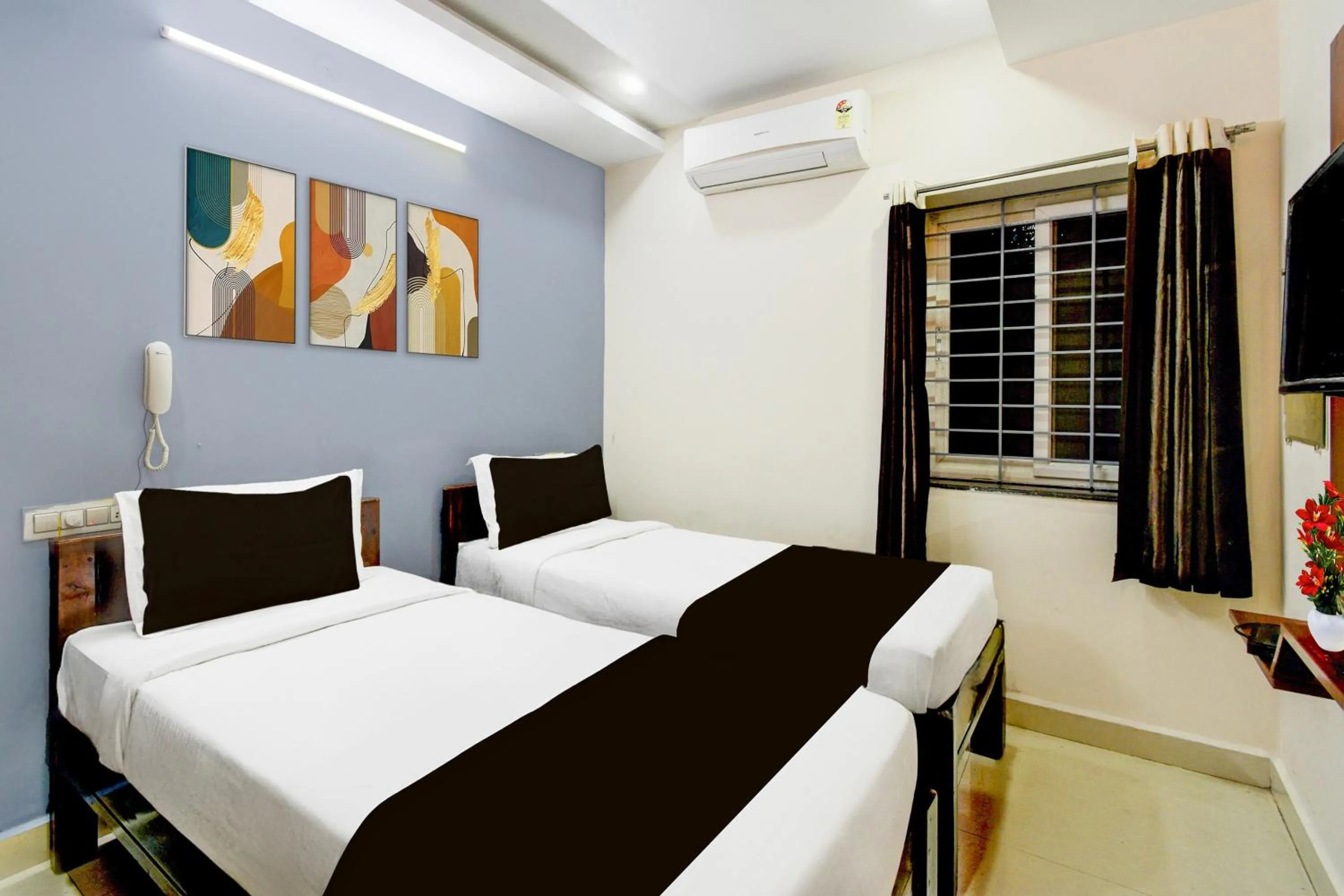 Bedroom, Bed in Super Collection O Khajaguda Hills Formerly Sri Balaji Luxary Rooms