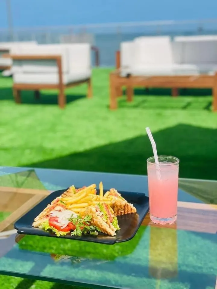 Food and drinks in Les Acacias Hotel Djibouti