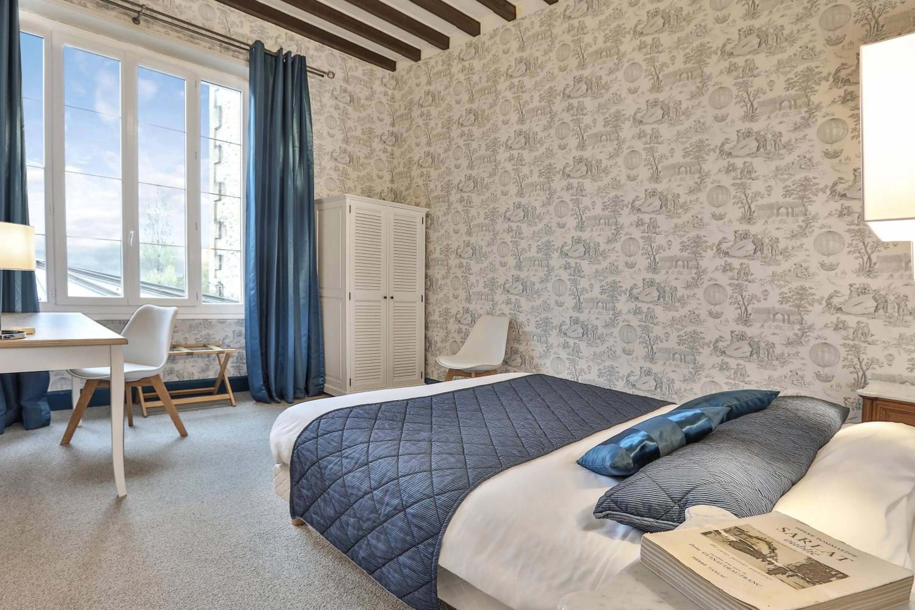 Bedroom, Bed in Hotel Restaurant La Verperie