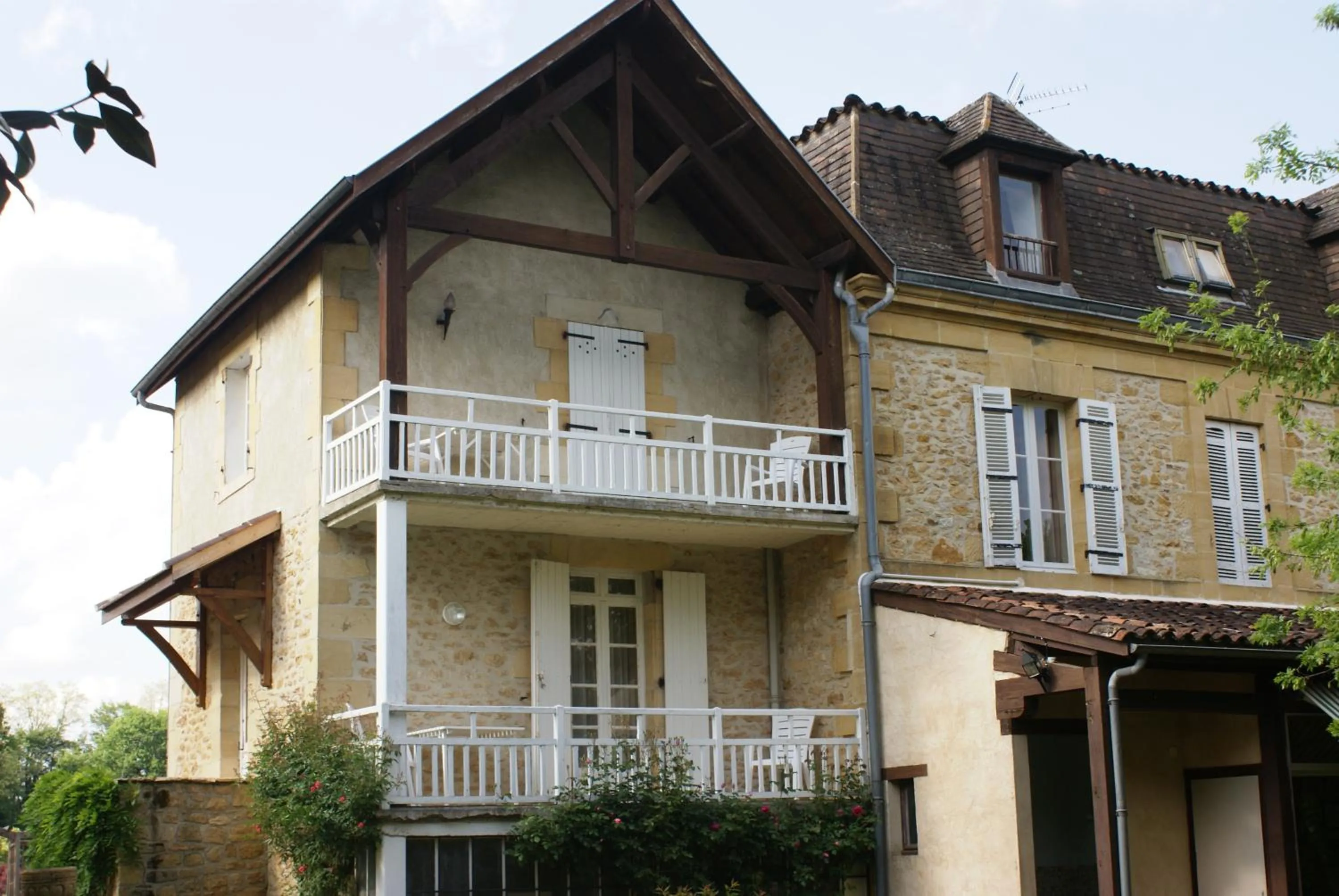 Property building in Hotel Restaurant La Verperie