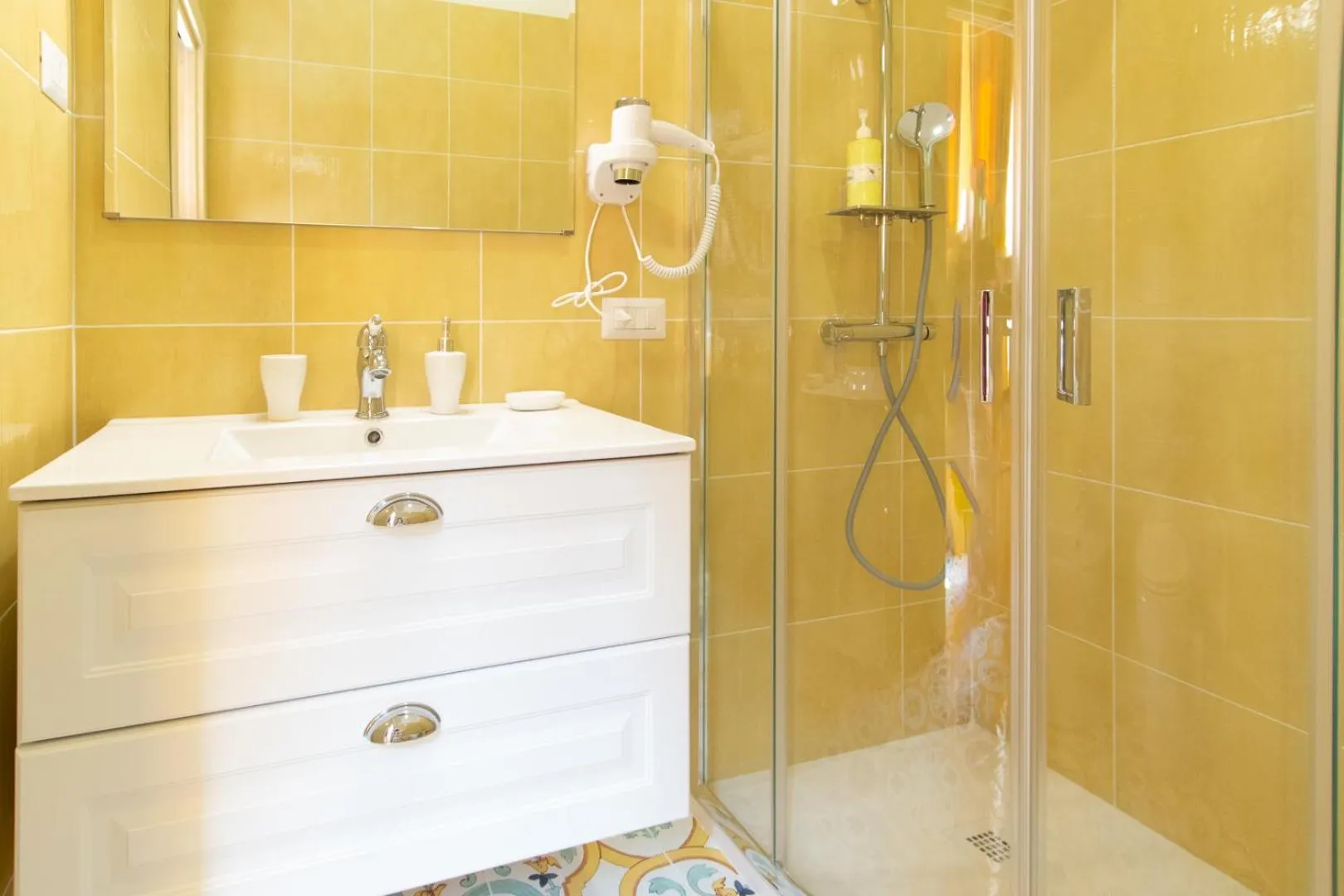 Bathroom in Guesthouse Adry in Naples